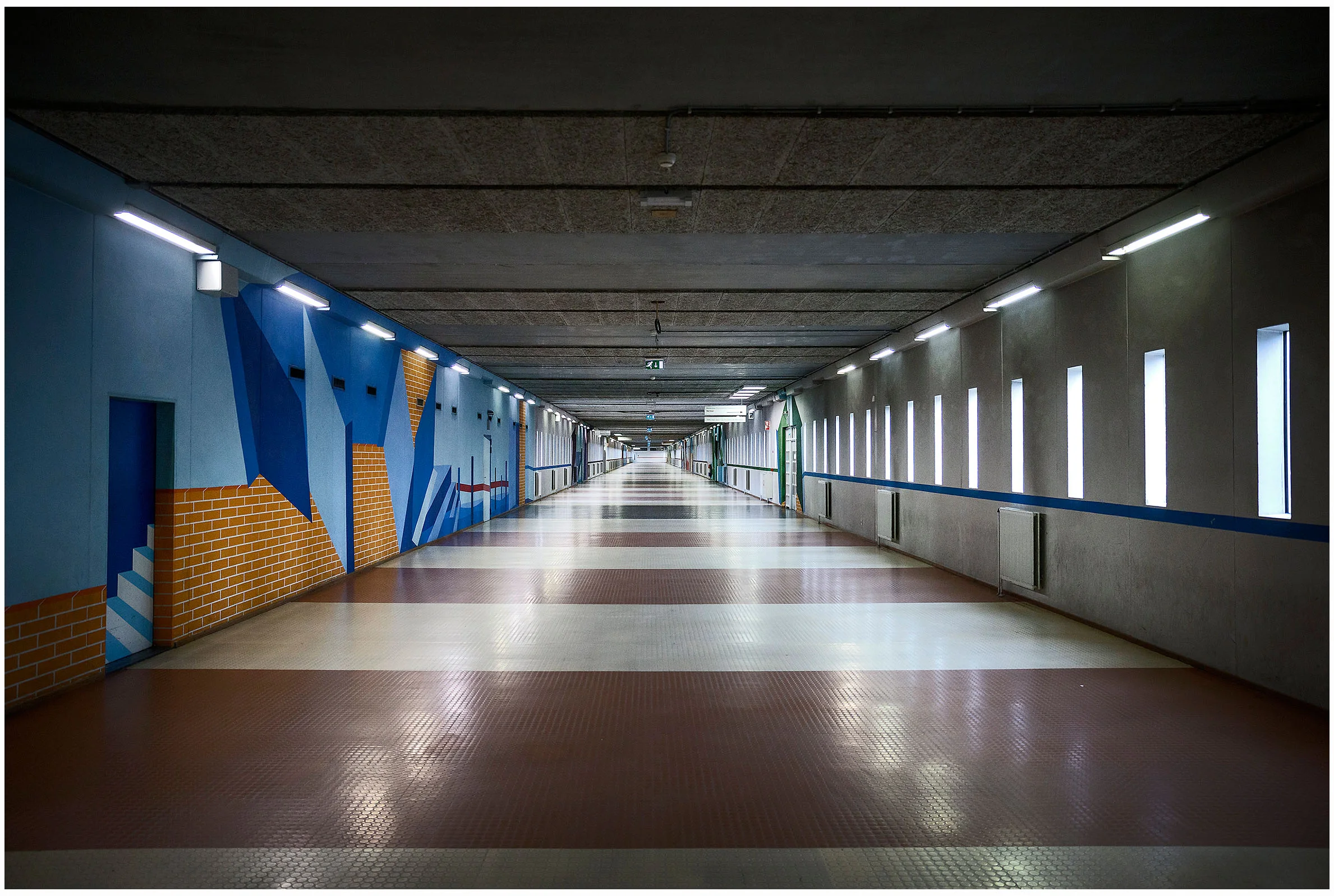 Bijlmerbajes Een laatste blik op de Bijlmerbajes, officieel Penitentiare Inrichting Amsterdam Over-Amstel. Na 38 jaar sluit de beruchte gevangenis.