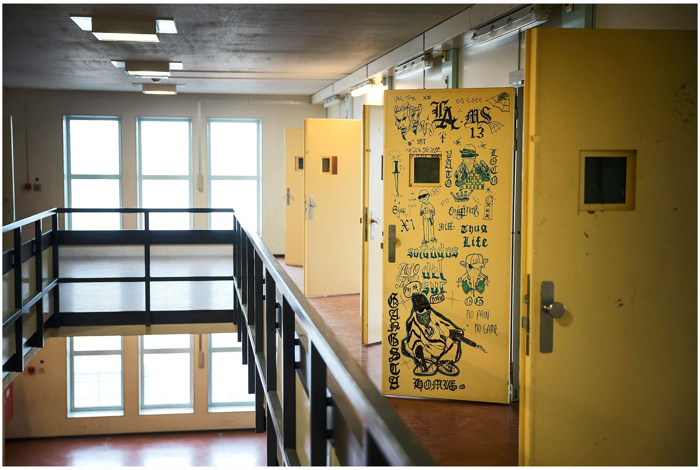 Bijlmerbajes Een laatste blik op de Bijlmerbajes, officieel Penitentiare Inrichting Amsterdam Over-Amstel. Na 38 jaar sluit de beruchte gevangenis.