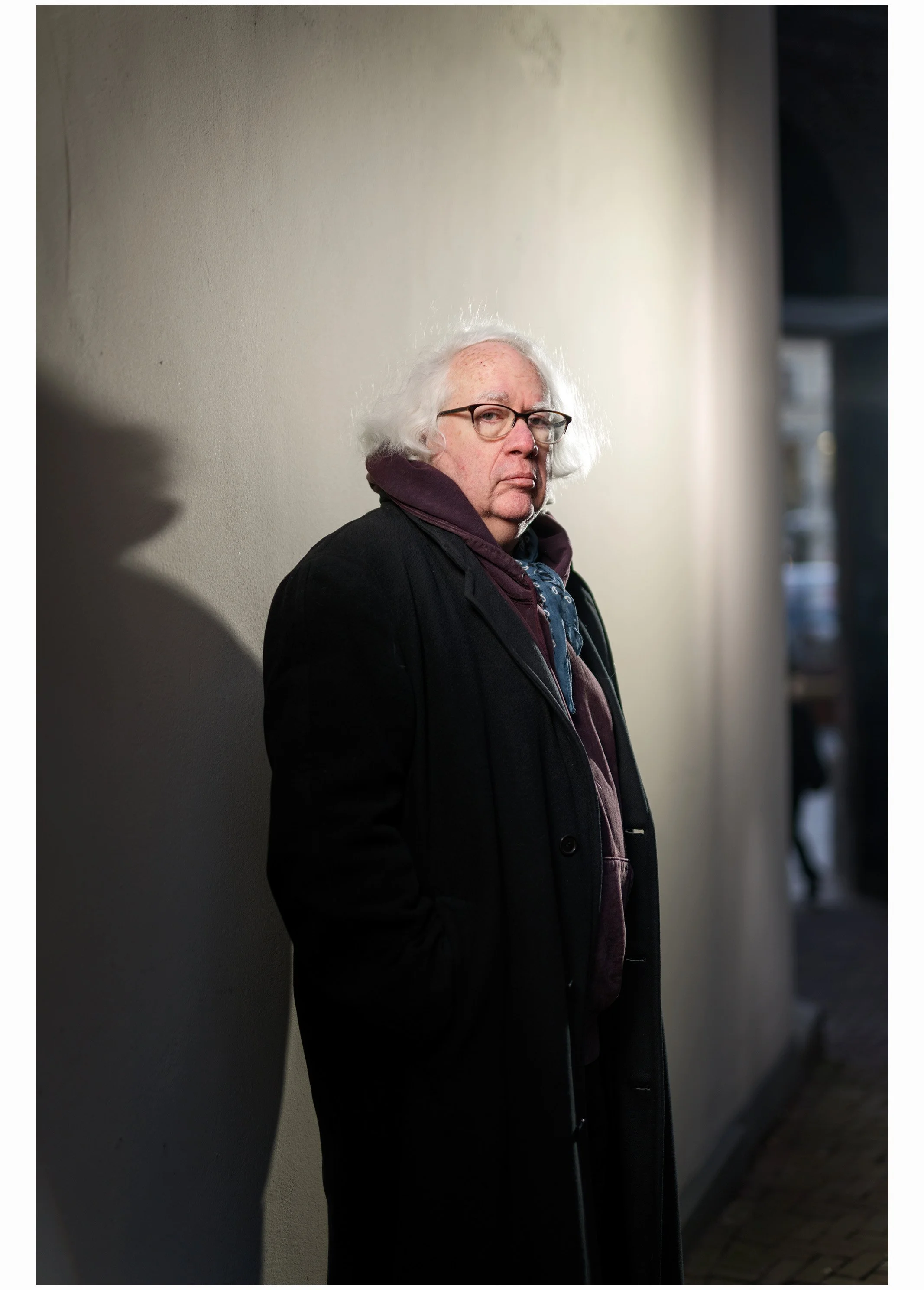  Leon Wieseltier is een Amerikaans-Joodse publiek intellectueel en hoofdredacteur van  Liberties , een tijdschrift voor cultuur en politiek. 