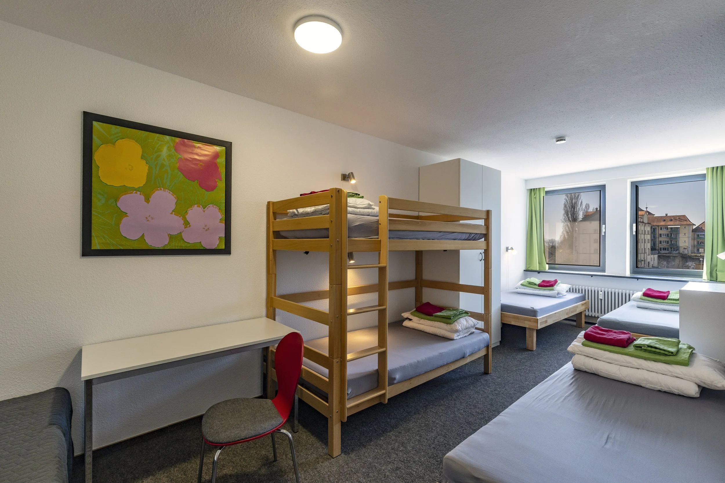 Insel-hostel-lindau-bodensee-Vierbettzimmer-05-01.jpg