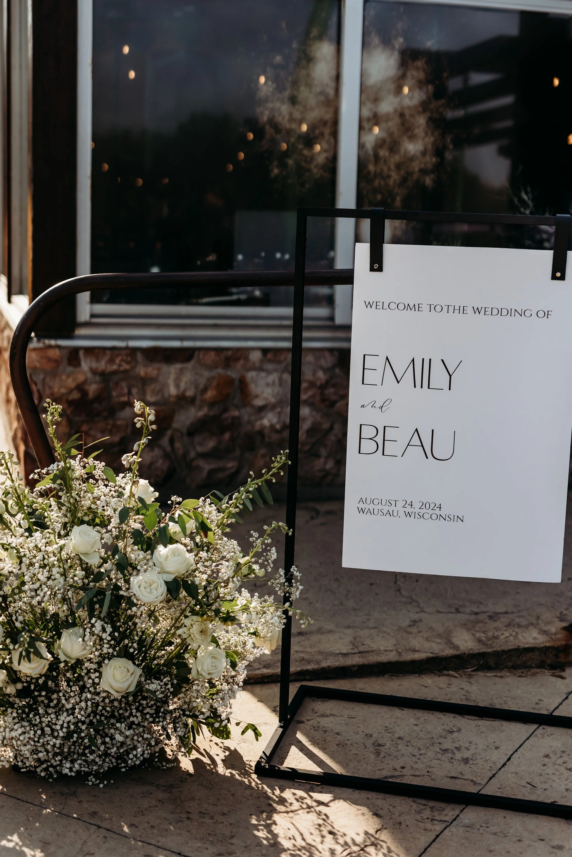 thumbnail_Emily+Beau-721.jpg
