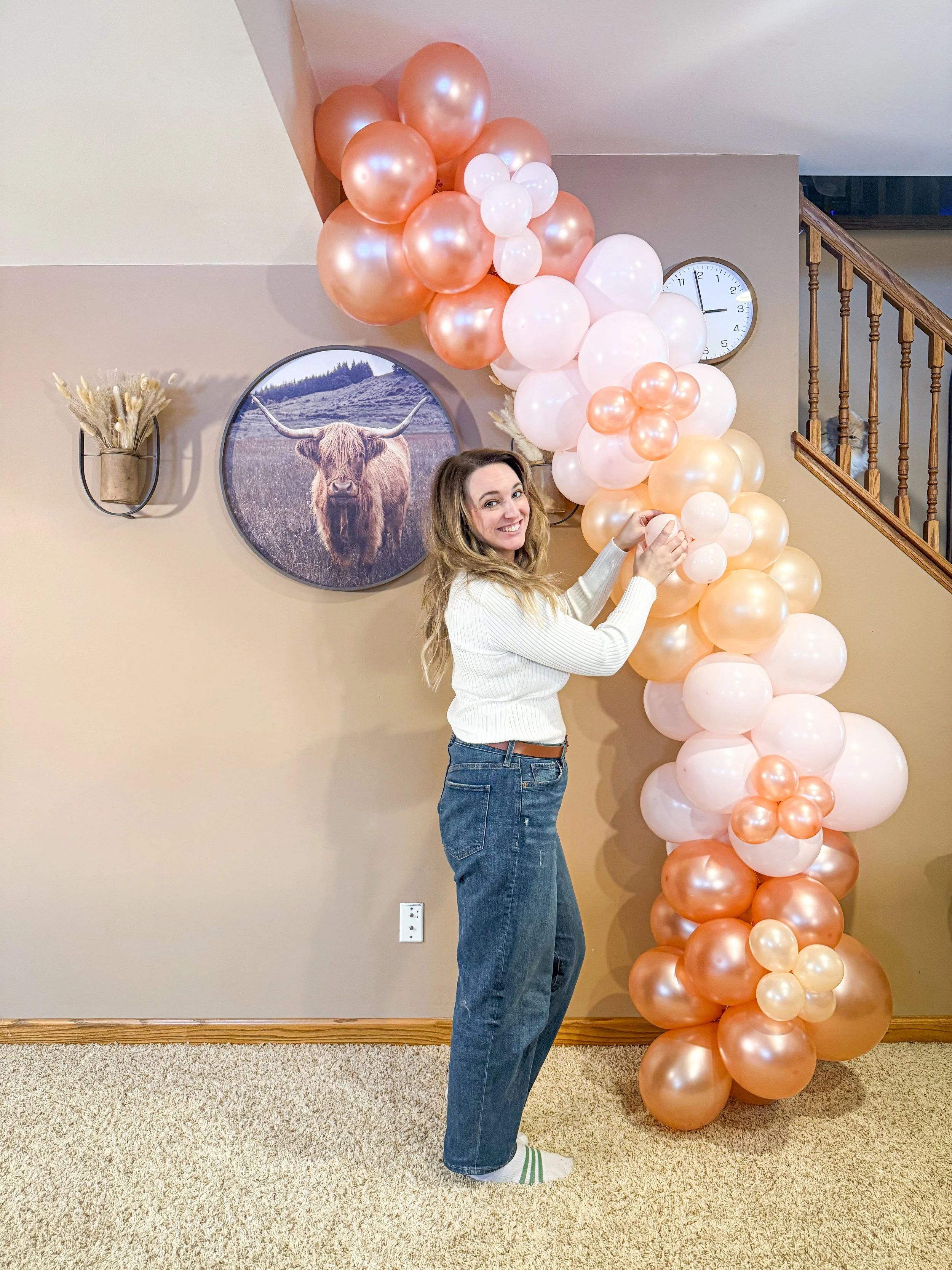 Balloon arch for a year old birthday party