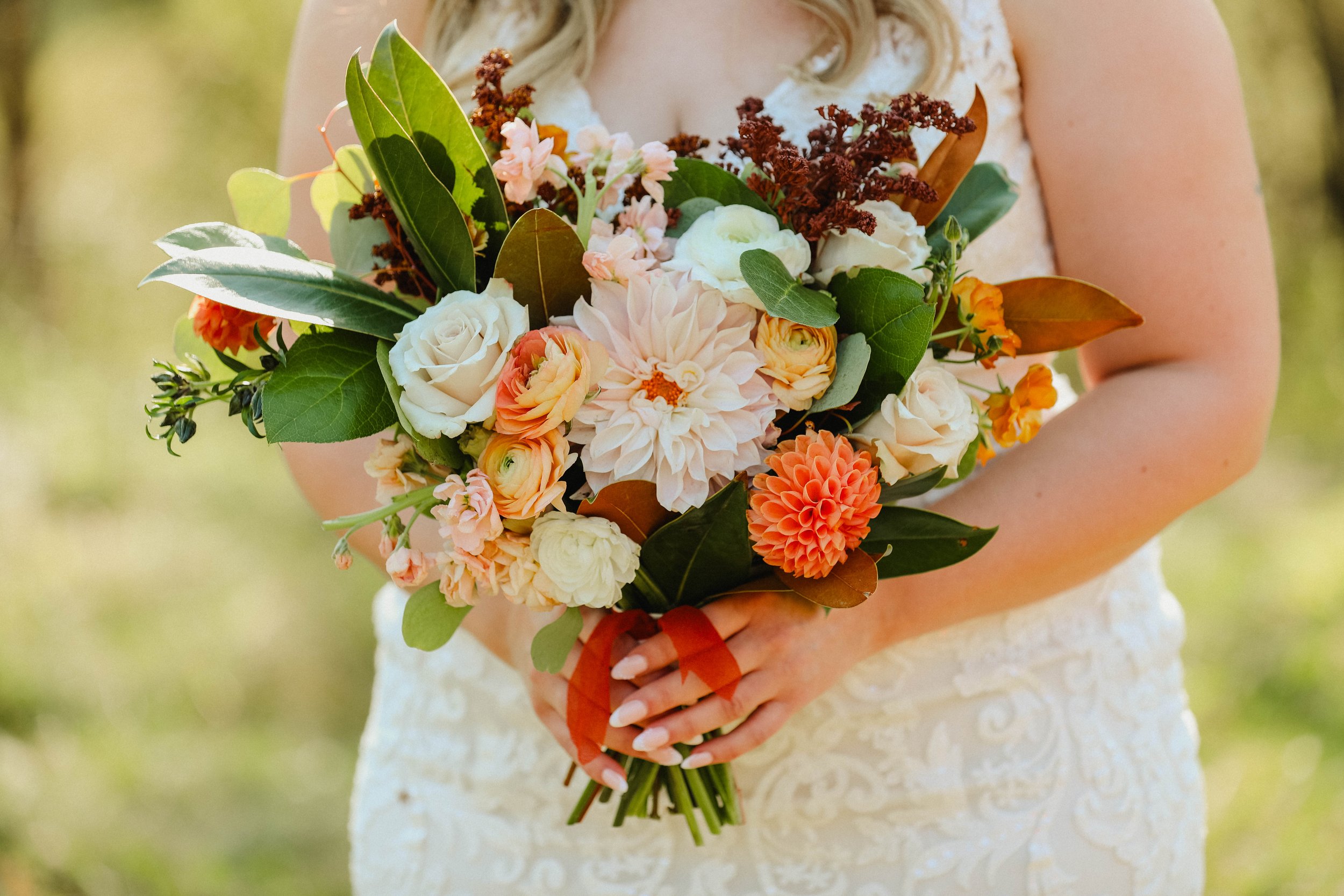 Little Oak Marketplace Fall Florals 1.jpg