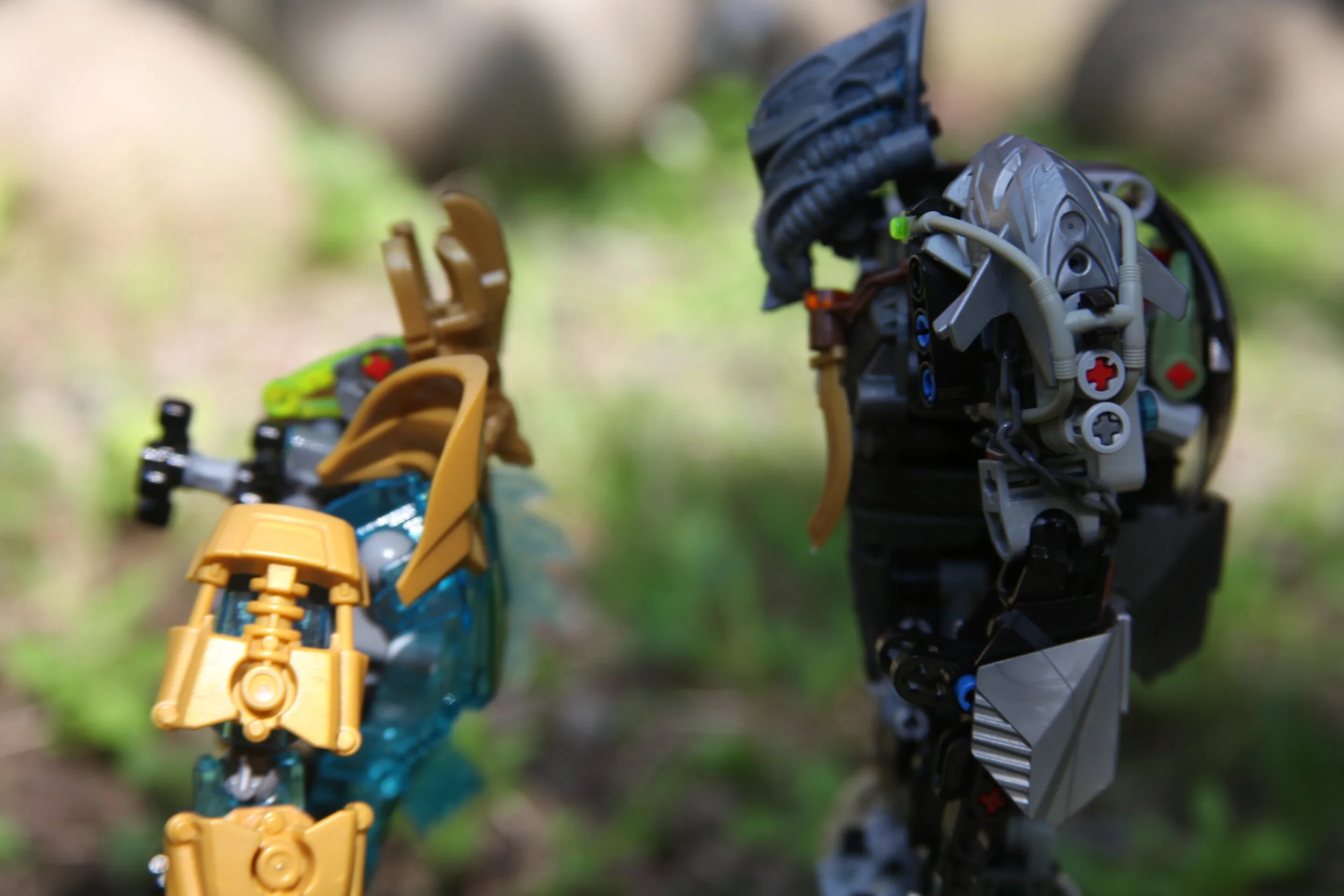  Ekimu:”I should have known you were nothing but a thief, trying to steal the Architect’s Cudgel back at Master’s workshop, and then lying to us about who you were!”  Sylus;”Hey I wasn’t lying about being a toa! only just everything else, but not tha