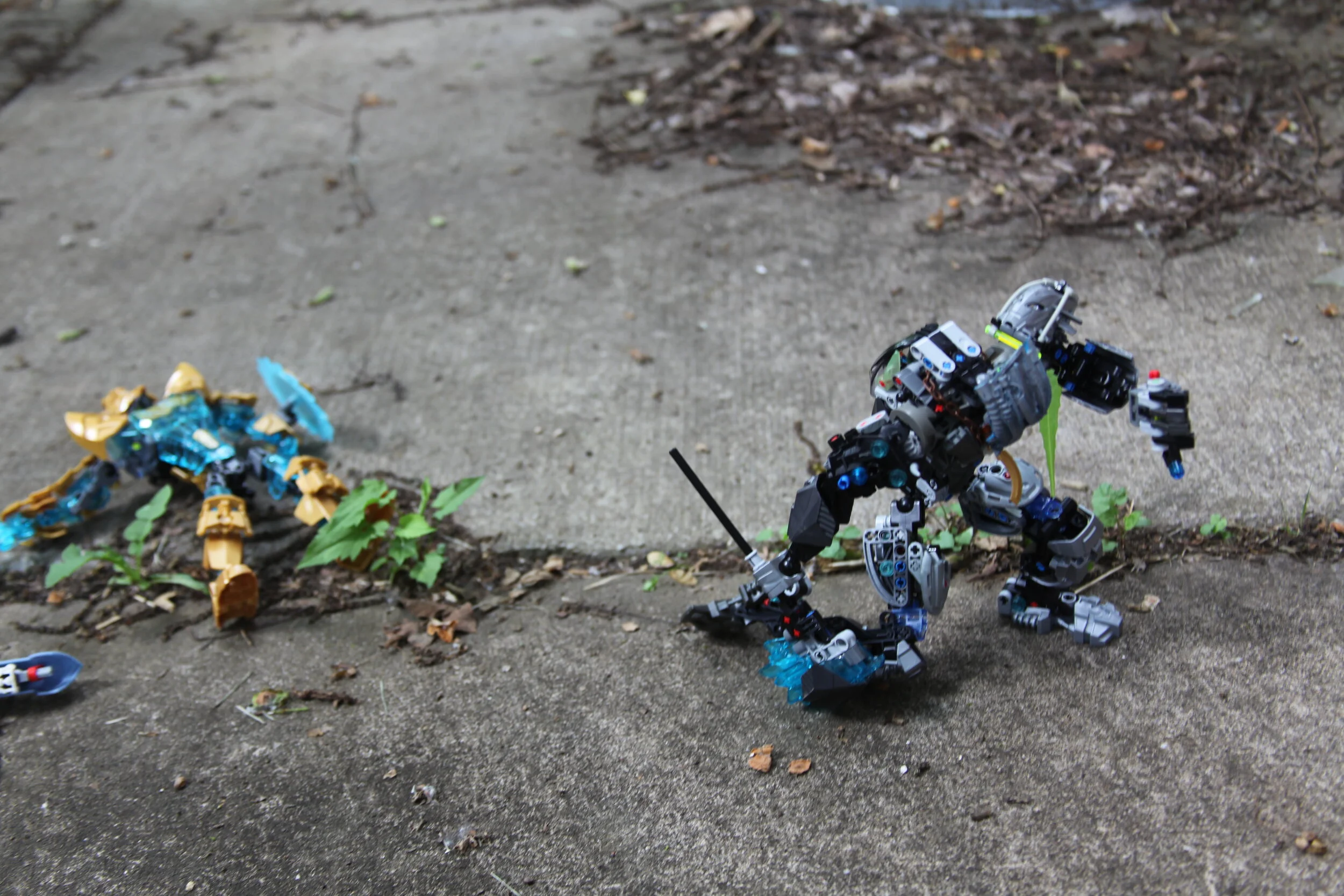  (meanwhile Sylus is not doing so well himself, the wind is howling, poison fills the air making it hard to breath)   