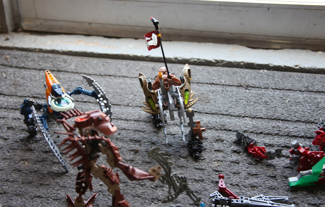 (the creature takes a step forward, off to the side a vahki is crushed by a unknown force) Avak:”Woah…hey hold on.”