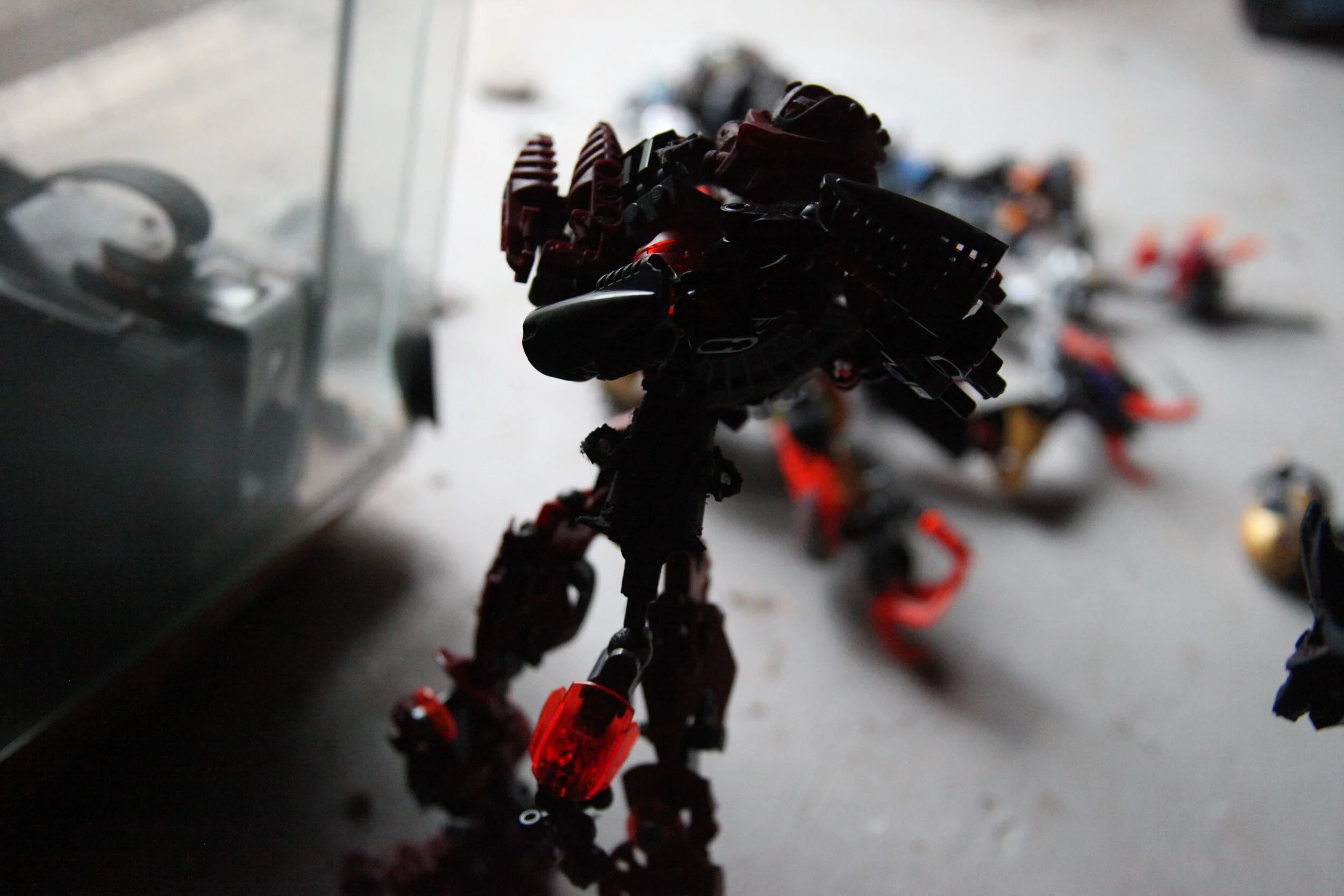  (Before Dameta could respond one of Karzahni’s severed arms shot up from the ground and wrapped itself around Dameta’s neck like some giant snake and tore his mask from his face)  Karzahni:”Poor poor naive toa…” 