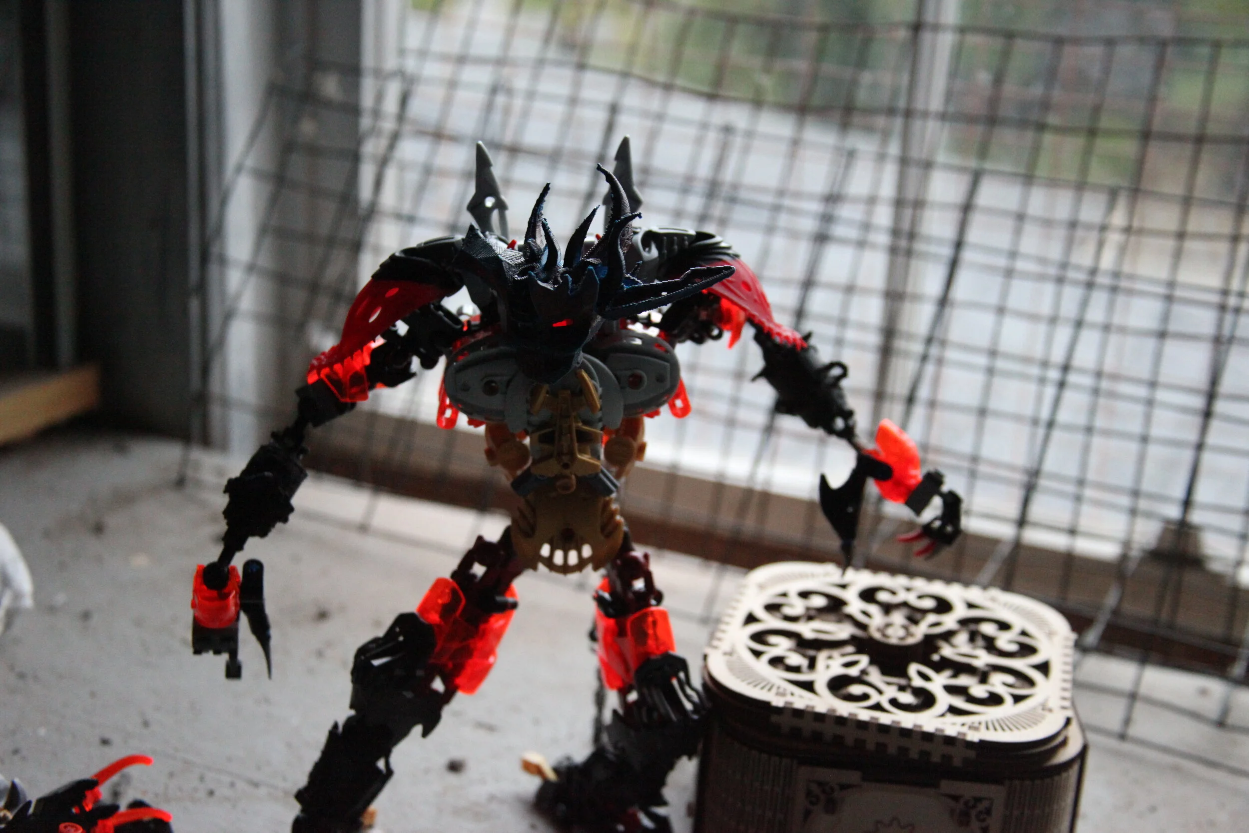  Karzahni:”With the power inside the Cryptus, I will surpass you and become…divinity incarnate.” 