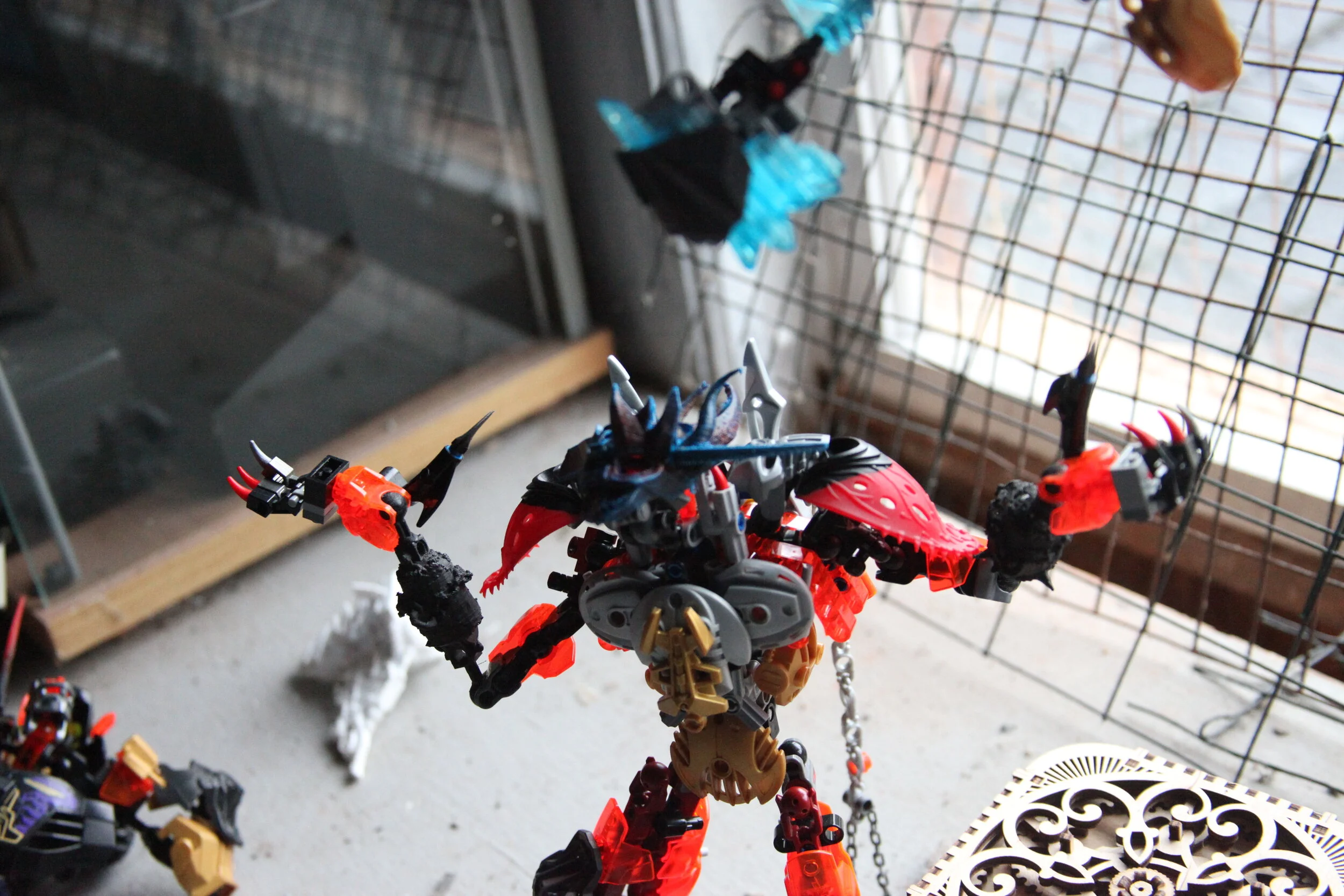  Karzahni:”Witness a new glorious dawn! gaze upon my glory for I AM GO-what is that?” 