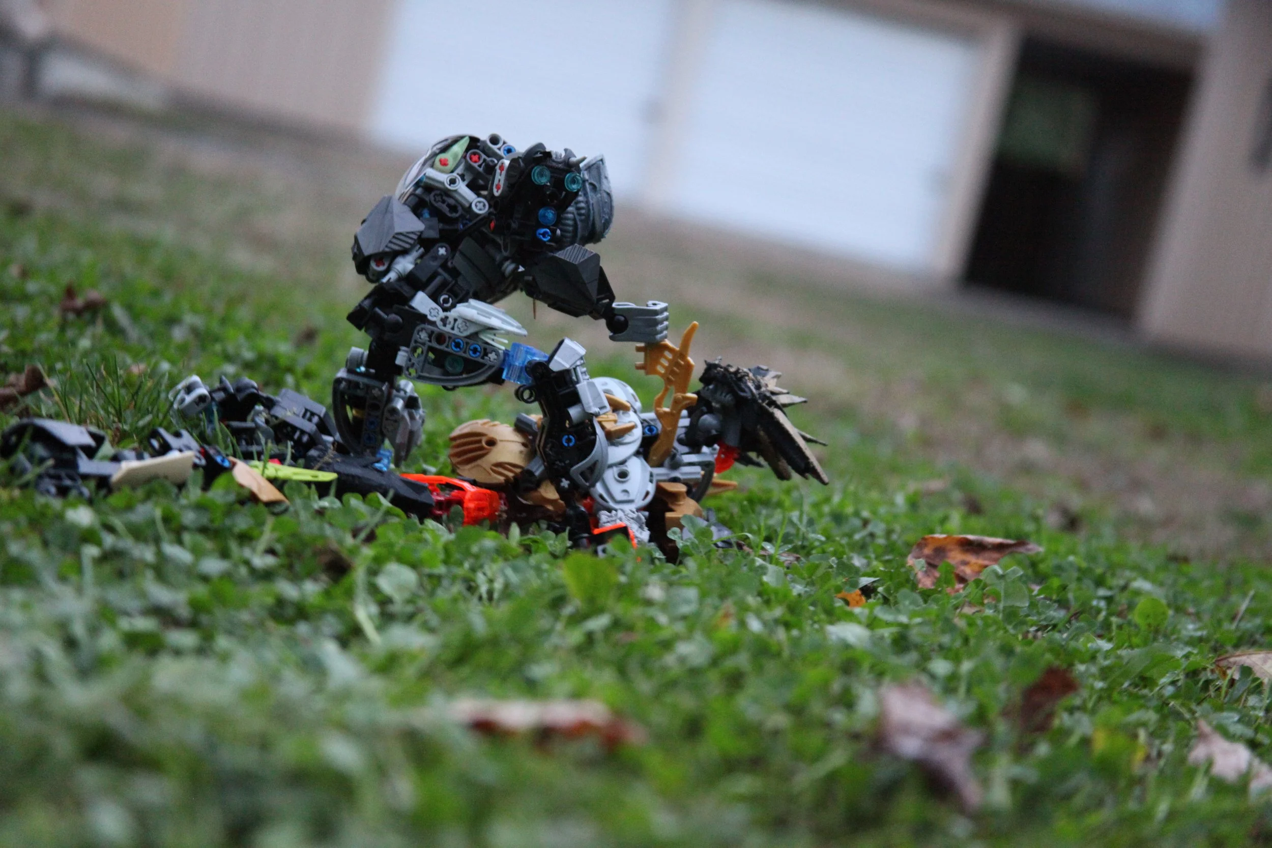  Karzahni:”(”Try as I might this conclusion was…inevitable as was I, as was this moment, and all I could say in my dying breath was… 