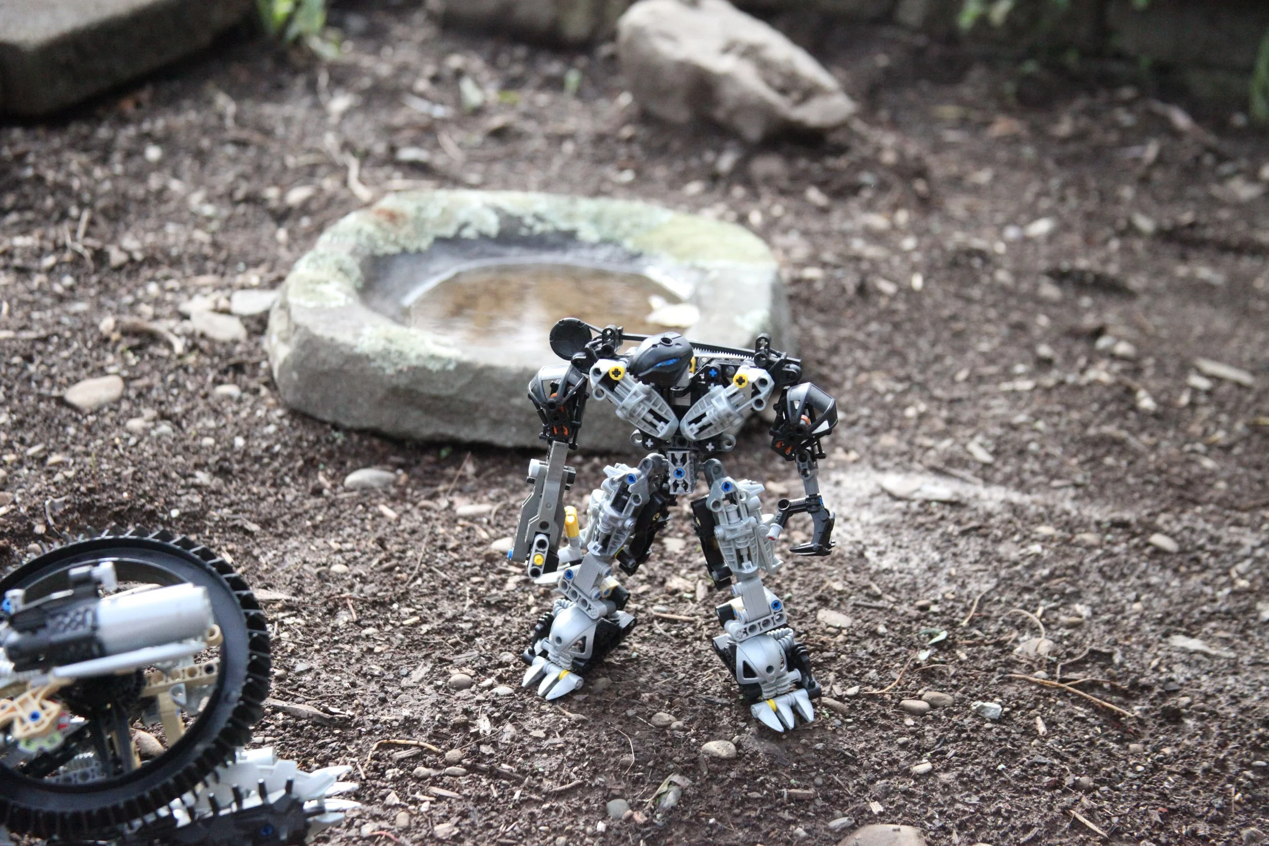  (2 Hours later)  Anicent:”This is where the supply vehicle was attacked and it hasn’t been picked clean yet.” 