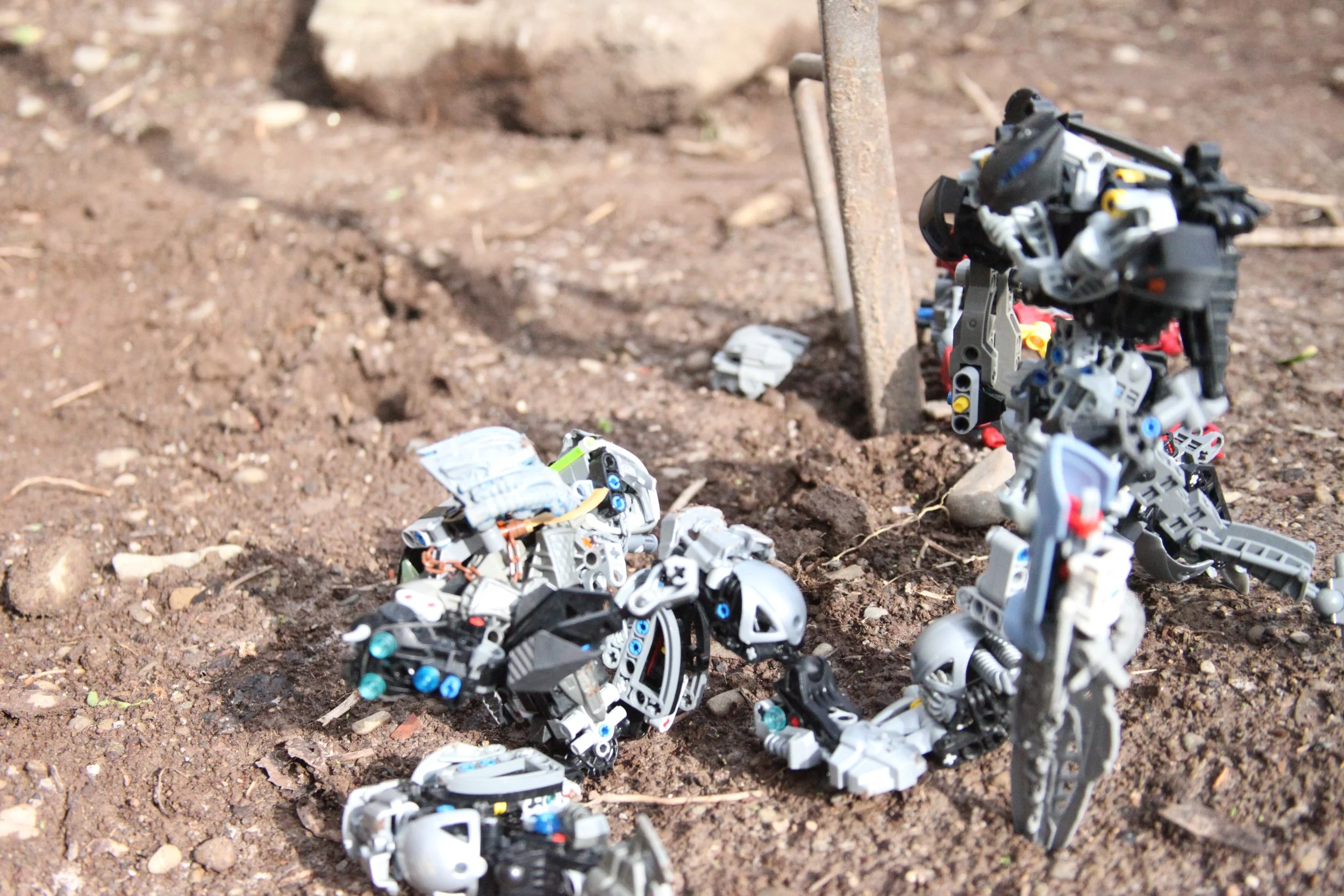  Sylus:”Oh hello there, can you point me towards the nearest-” 