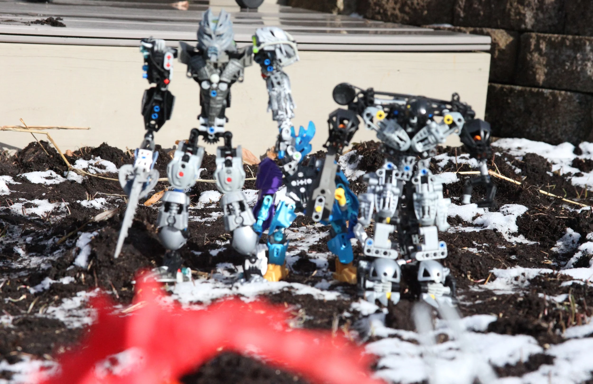  Izrahm:”Alright c’mere little guy.”  (Sylus and Ancient watch as the crimson being tears off the decapitated Rahkshi’s hide and rips it’s still squirming Kraata out of it) 