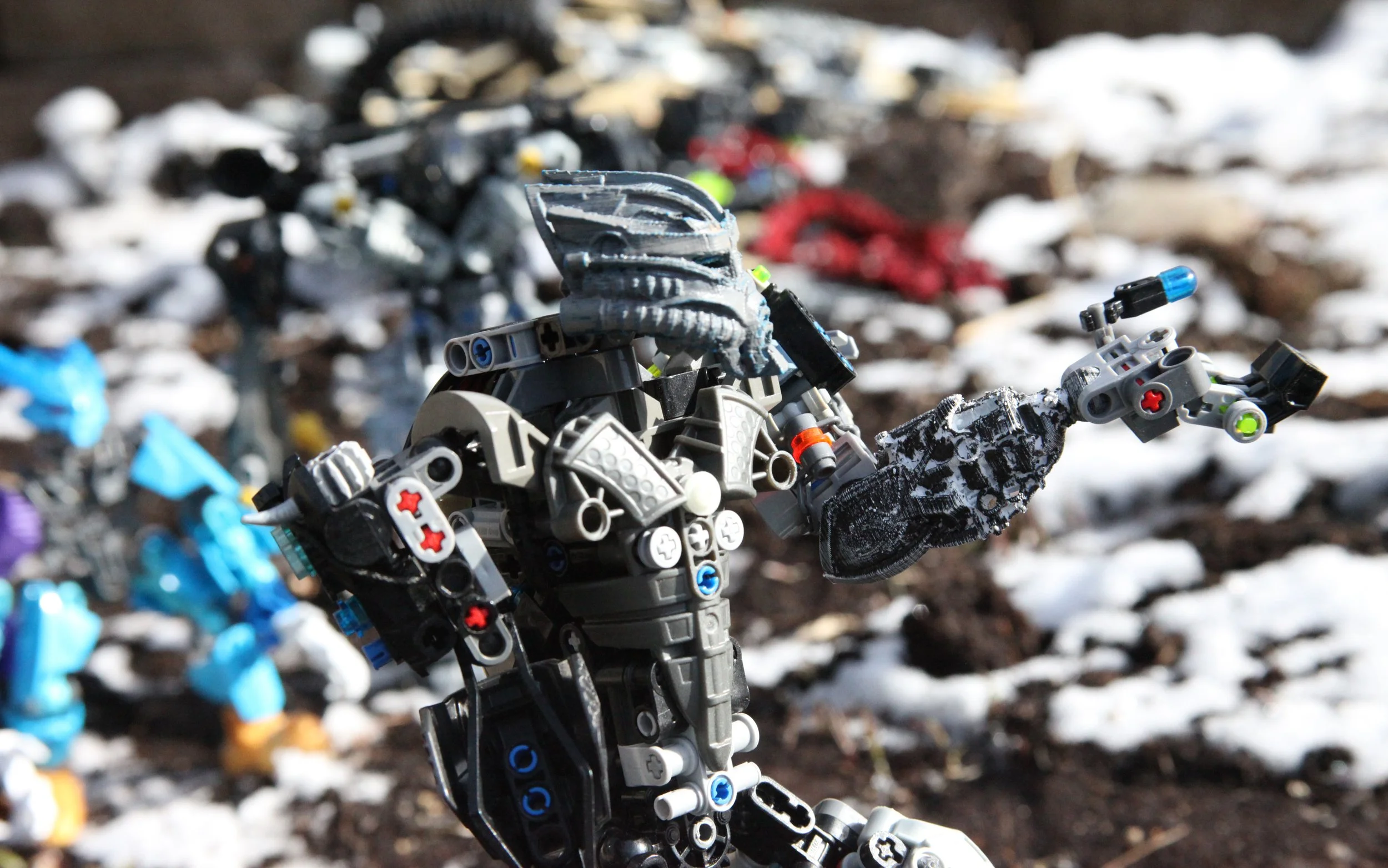  Sylus:”See what I mean? I may be just a ‘rookie’ to you but you could learn a hing or two about…” 