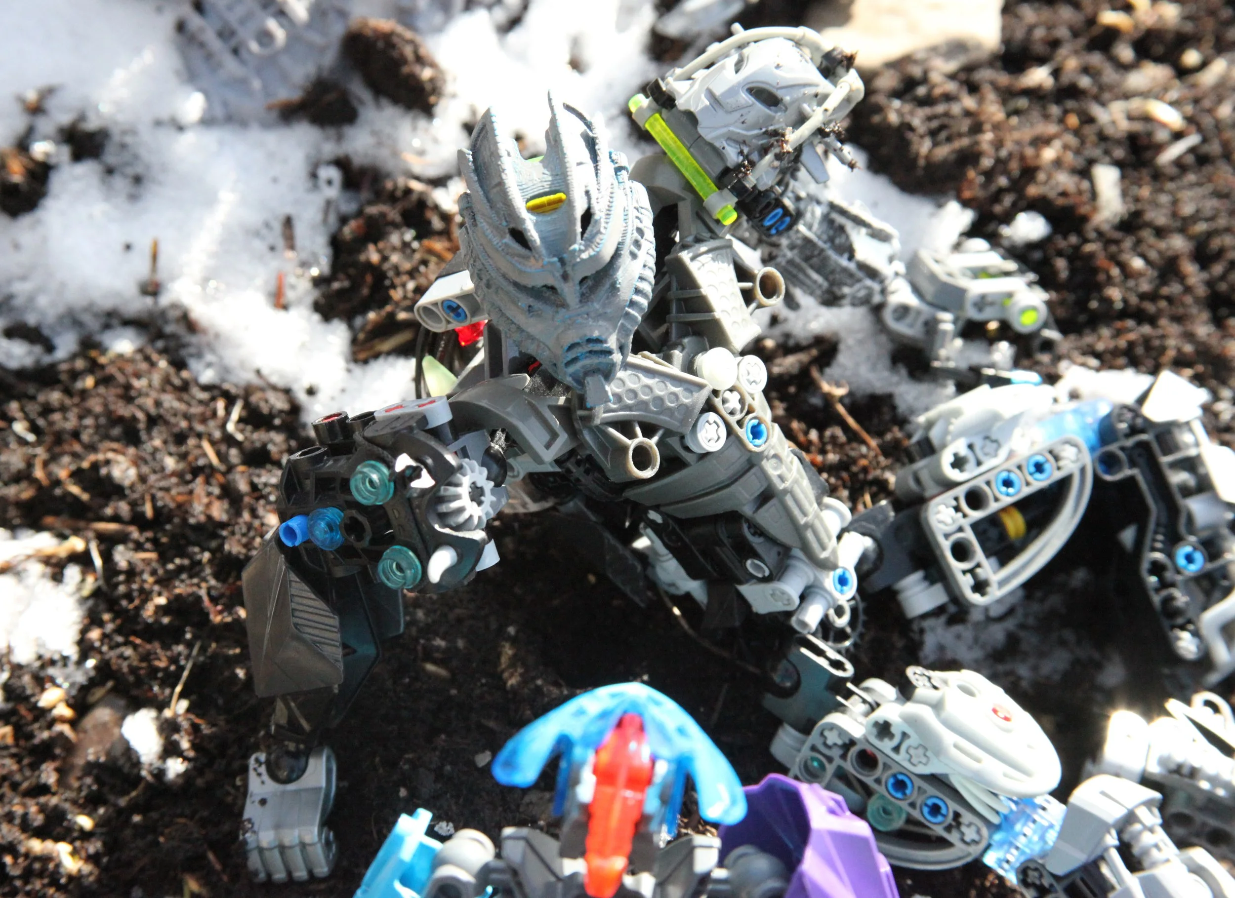  Sylus:”Well you got any ideas?”  ???:”Uh…um…”  Sylus:”Don’t answer that, nevermind.”  