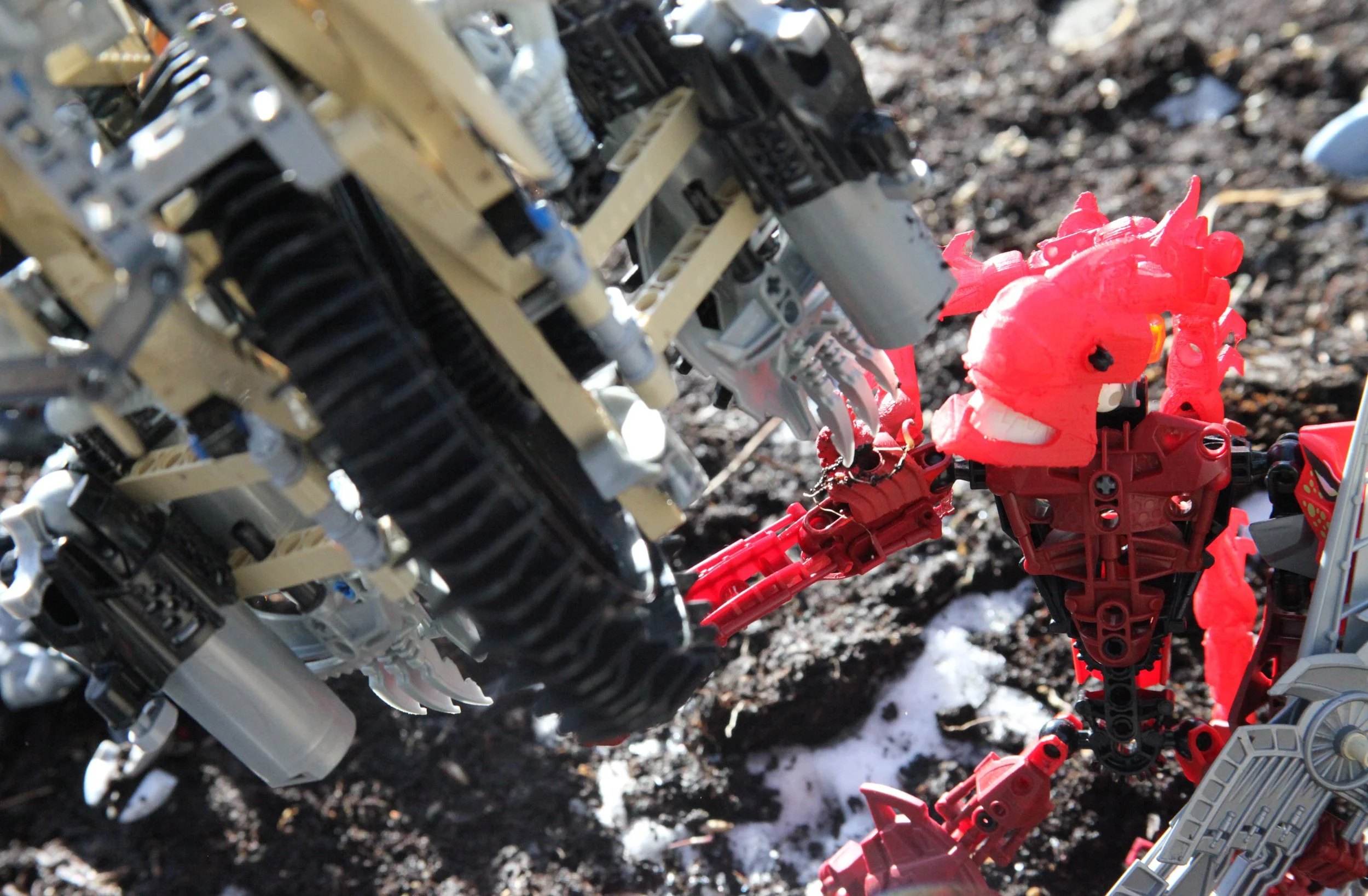  Izrahm:”C’mon hit me with your best shot-” 