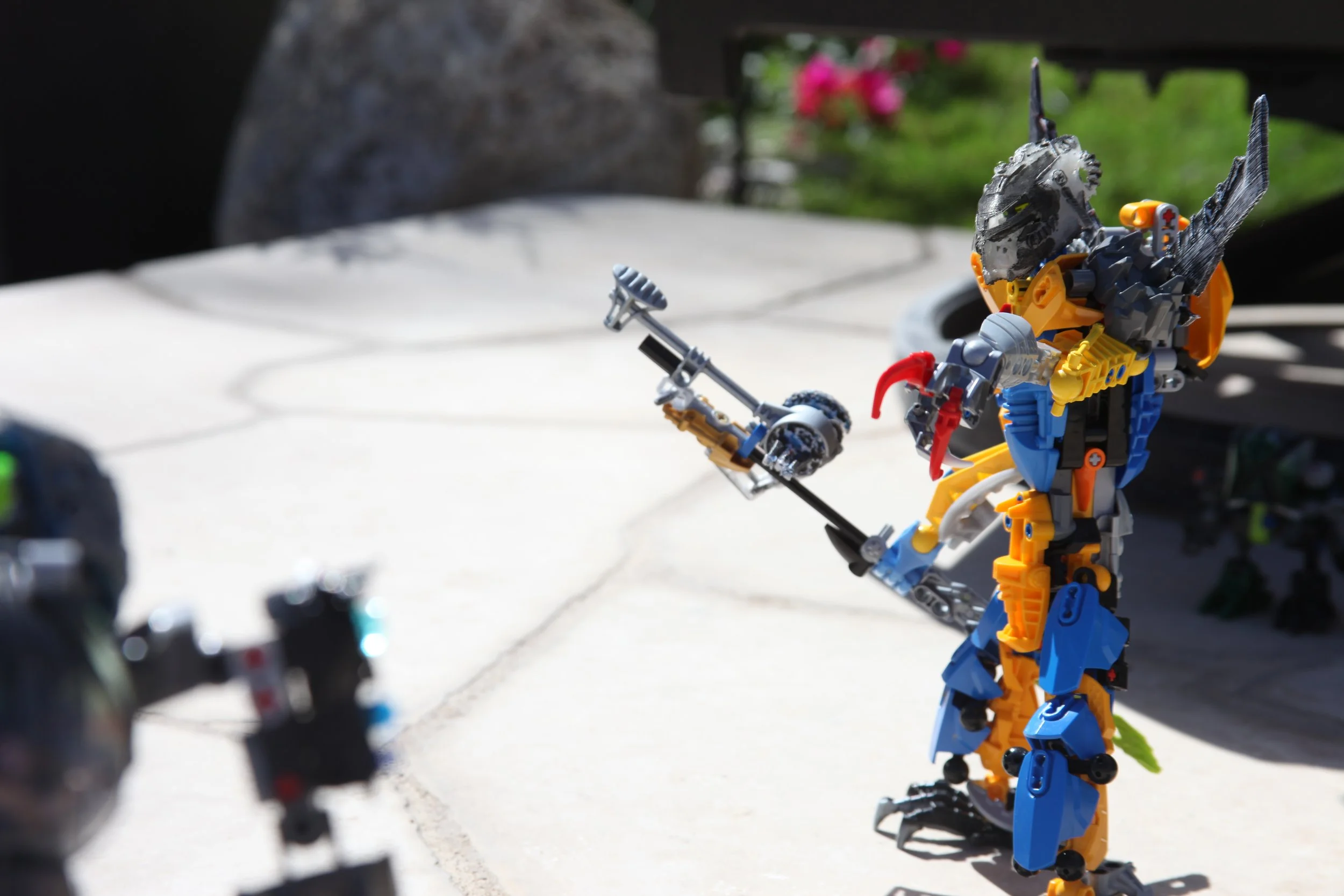  Nepharus:”And You…what are you doing here?”  Sylus:”Uh do I know you? oh right! your the Brooding guy outside of the shop a couple of weeks ago!” 
