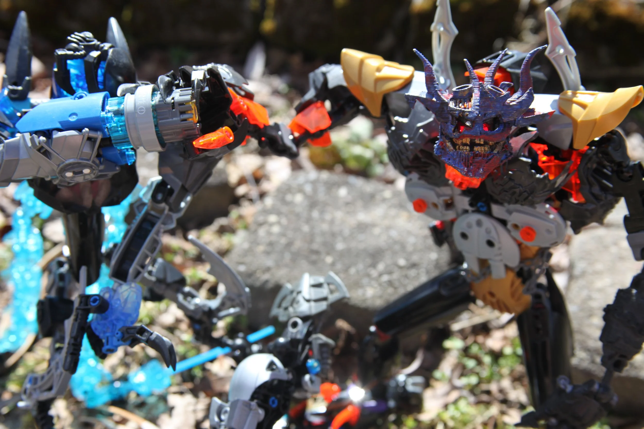  (The Marendar aimed it’s cannon at the madman’s head but he was quick to grab the barrel of the gun causing the robot to drop Sylus)  Karzahni:”As I was saying…pathetic.” 
