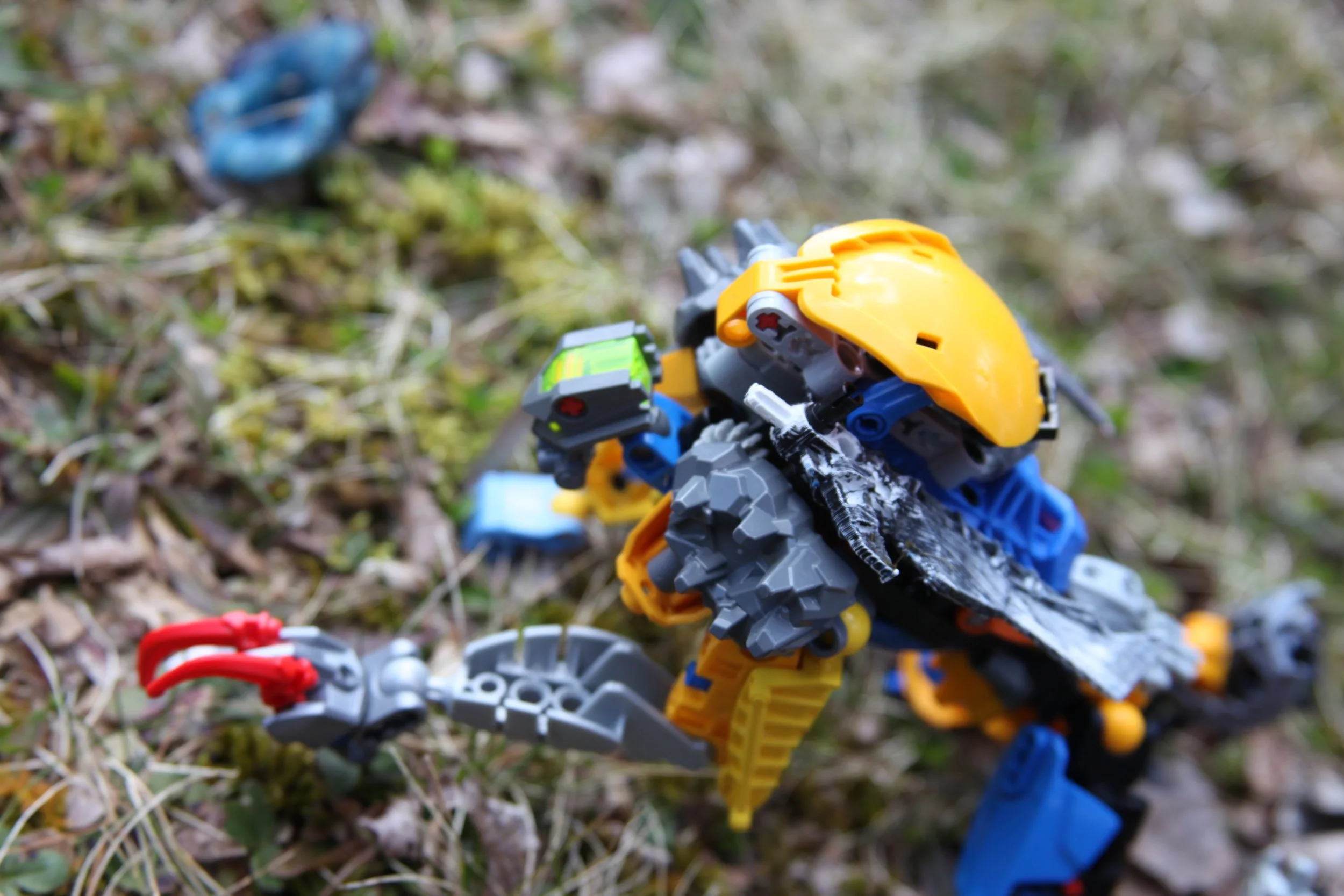  Nepharus:”My mask! I can’t fight without my mask!” 