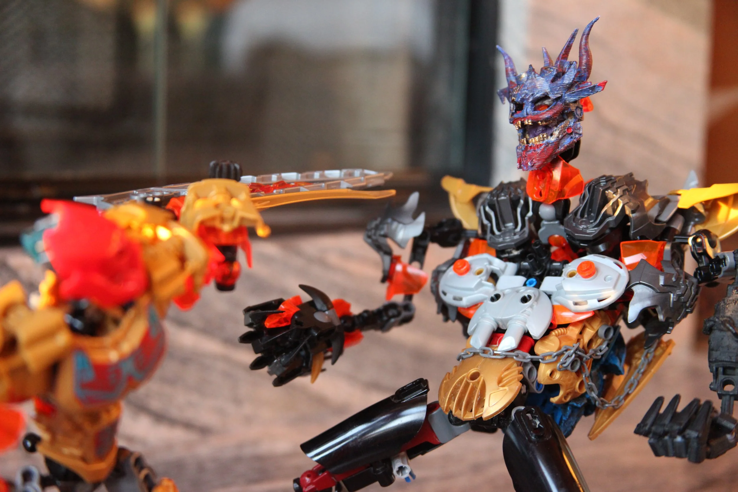  Bisola:”Shut up and fight!”  Karzahni:”That’s the spirit! give it to me everything you got!” 