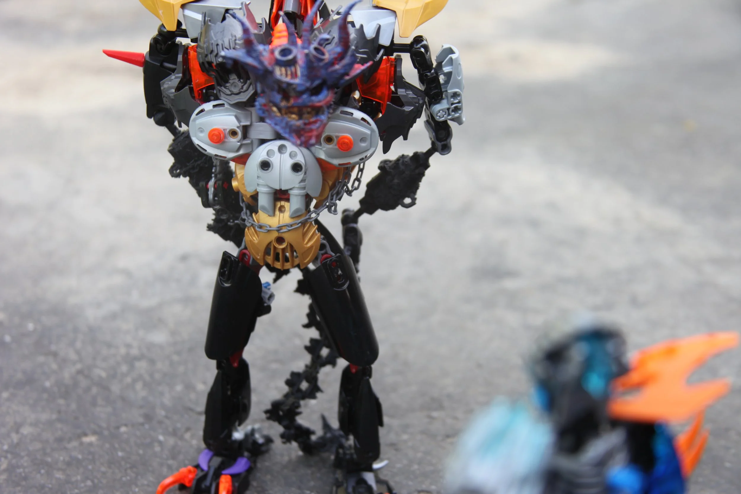  Karzahni:”Well chosen…wanna make a wish? you join me and I’ll help you rule this place by my side, the toa of Karzahni…how does that sound?” 