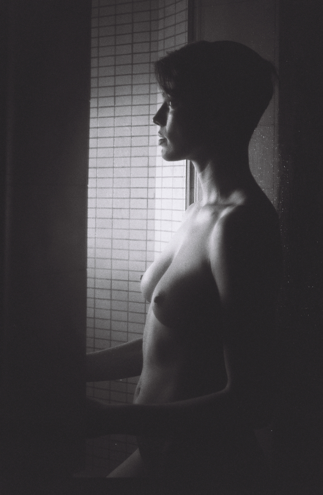 A steamy room for rent. Milan - 2015