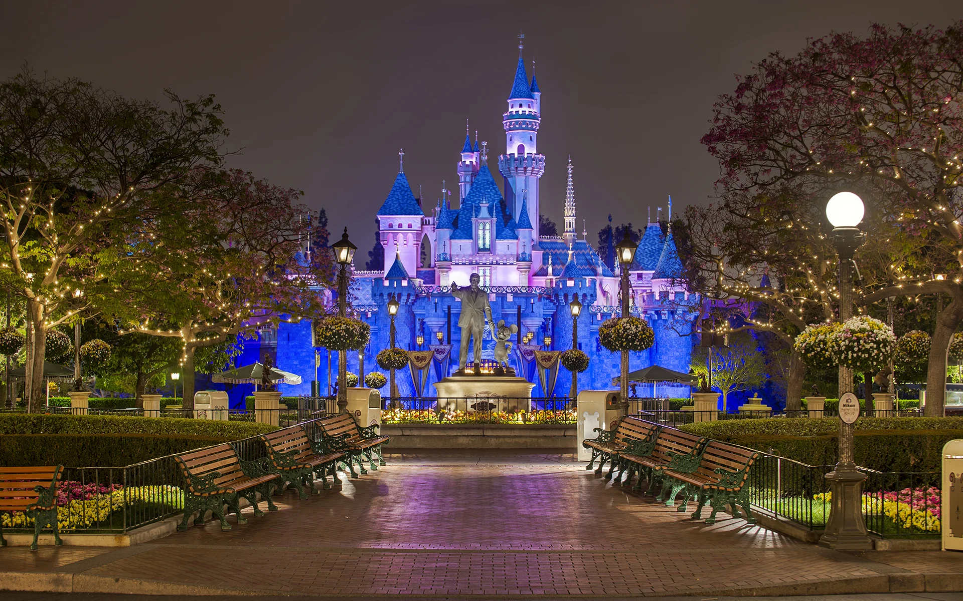 Sleeping Beauty Castle, Disneyland