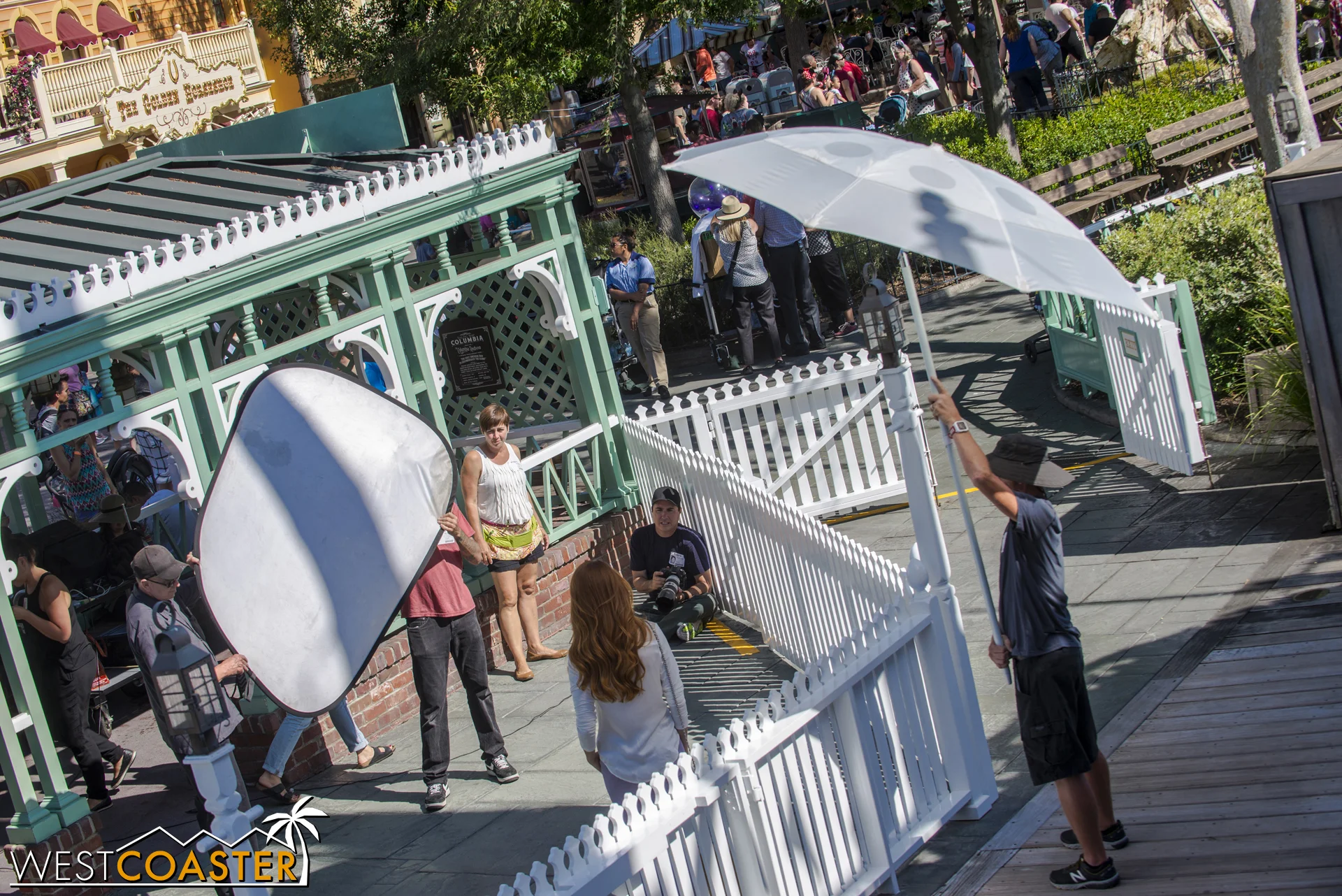  And apparently, there was some park-sanctioned photo shoot going on... 