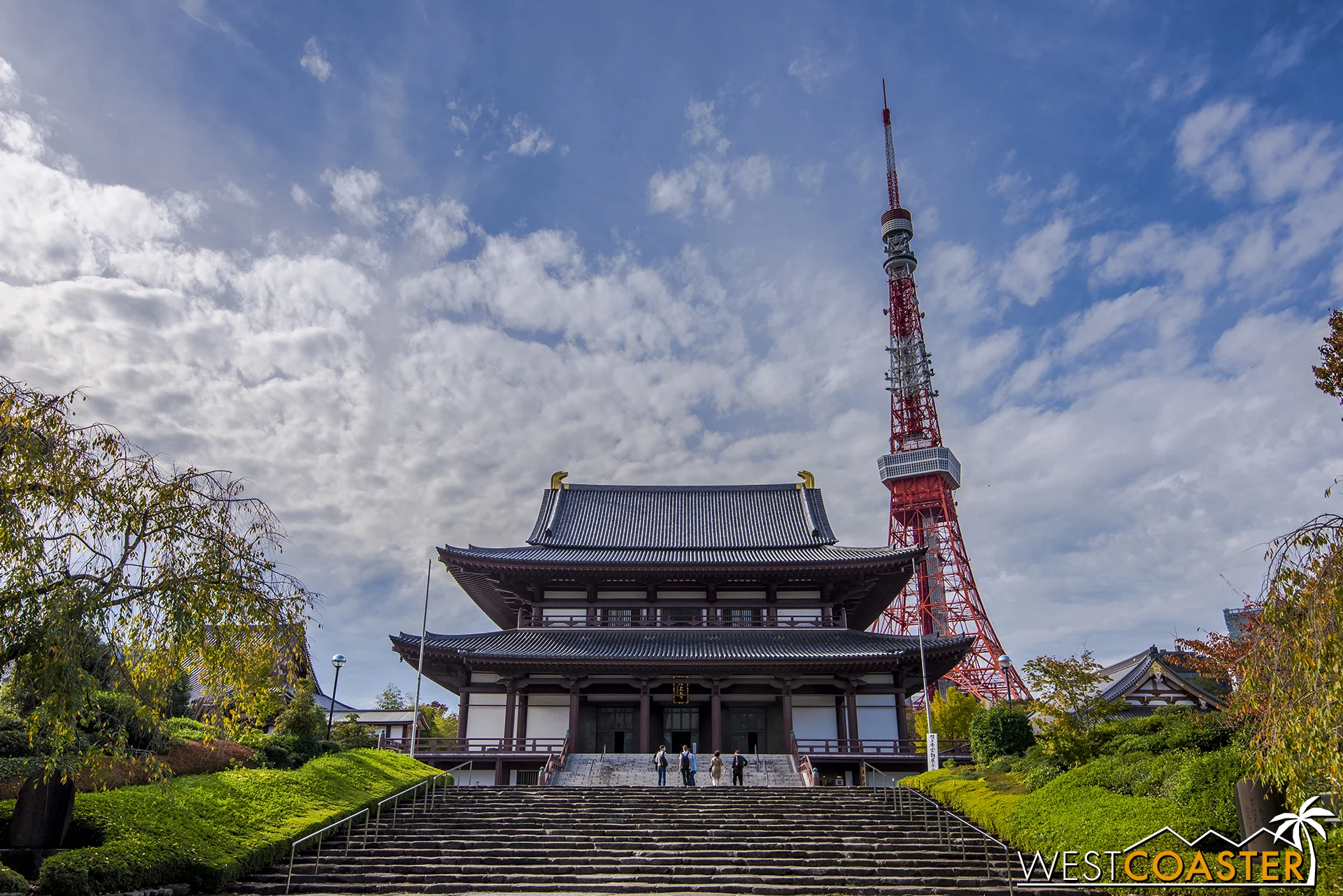 Zojoji Temple and Tokyo Tower provide a wonderful composition during a brief moment of blue skies.