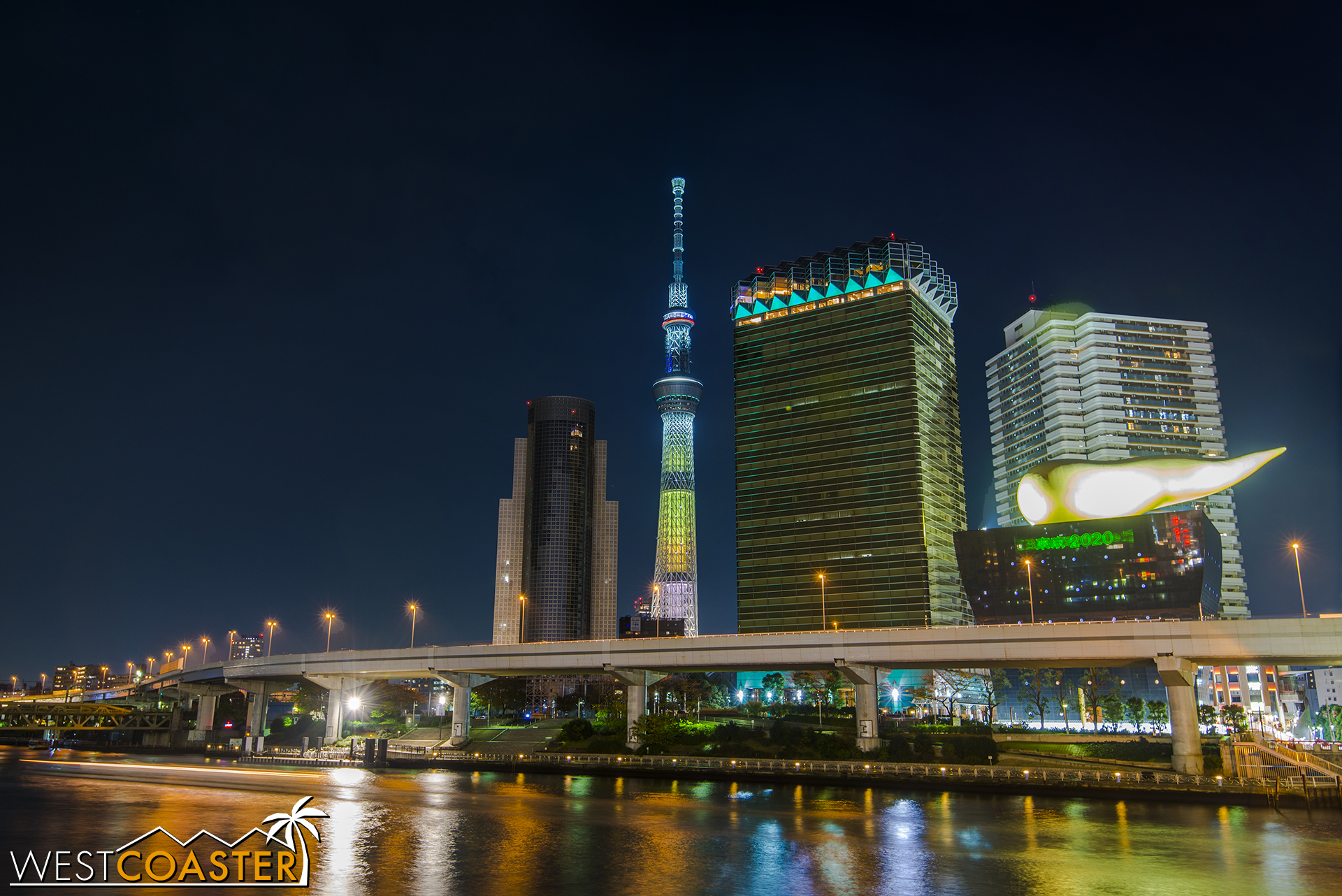 Tokyo Skytree (center) is the tallest structure in all of Tokyo.