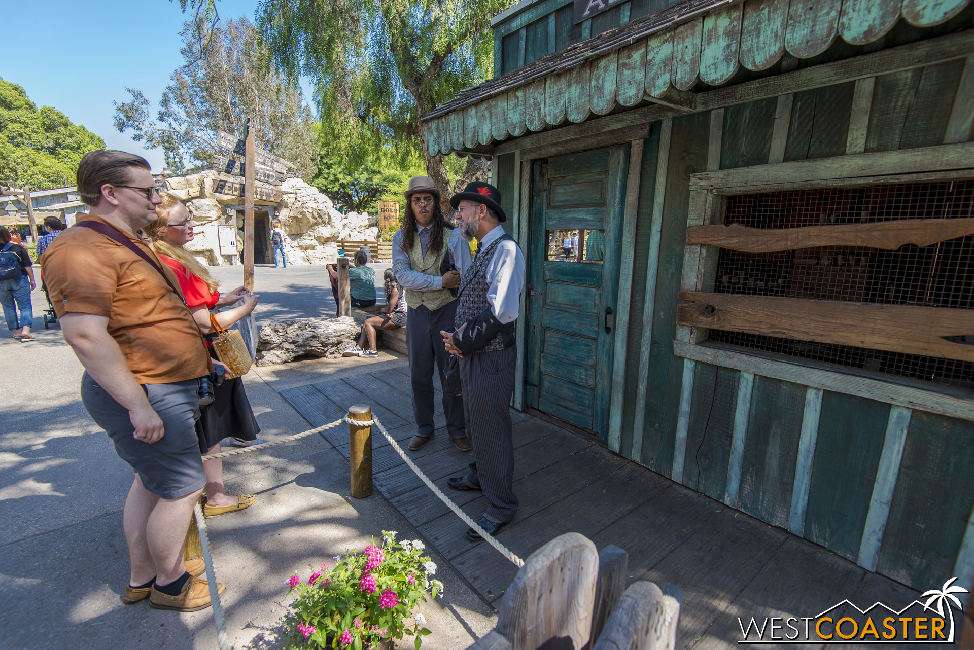 It took no time to see guests engaging with the Ghost Town Alive! cast, and in character. In fact, this event has drawn repeated guest visits from season passholders who have been drawn into the stories and mythos--in addition to participation from regular guests, of course.