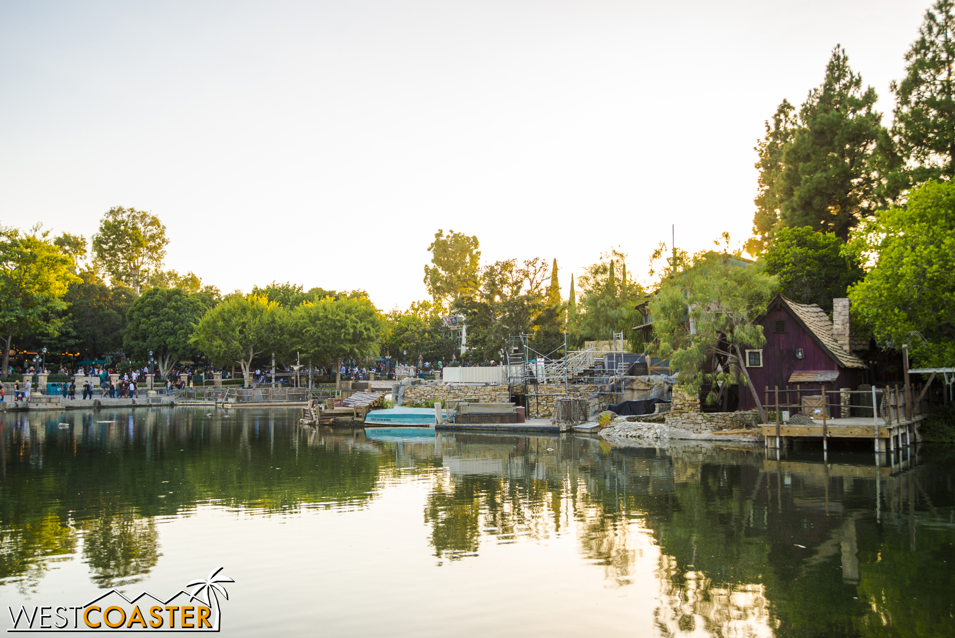  A look at the island from the Big Thunder Mountain side. 