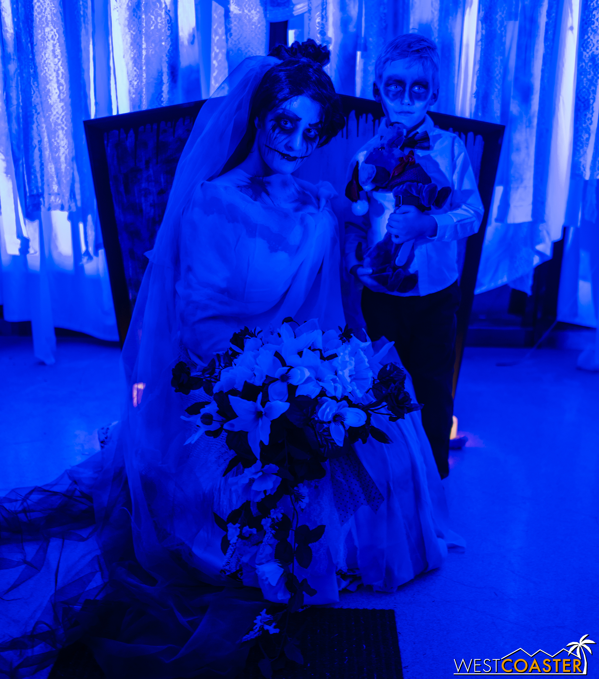  Nothing like a creepy bride to end the evening! 