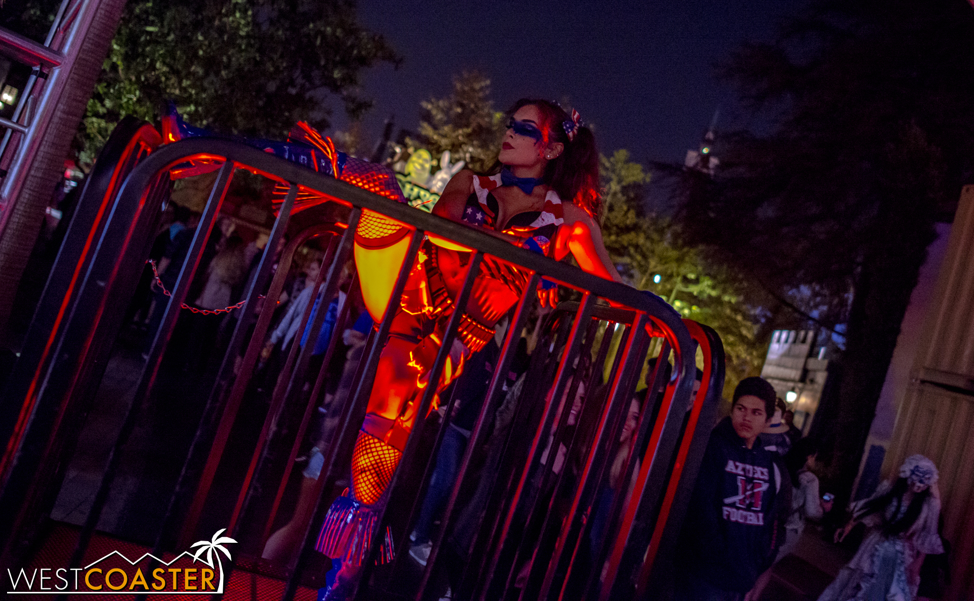  And of course, what is Halloween Horror Nights without the dancers? 