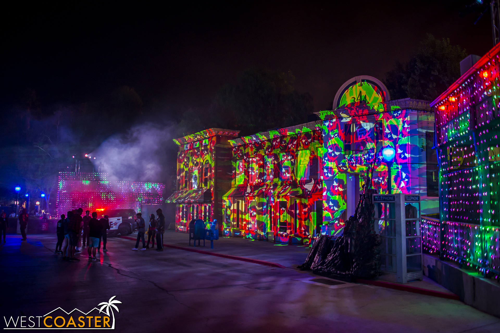  The park is open till 1am on Fright Fest nights, so most people head home around or after midnight. 