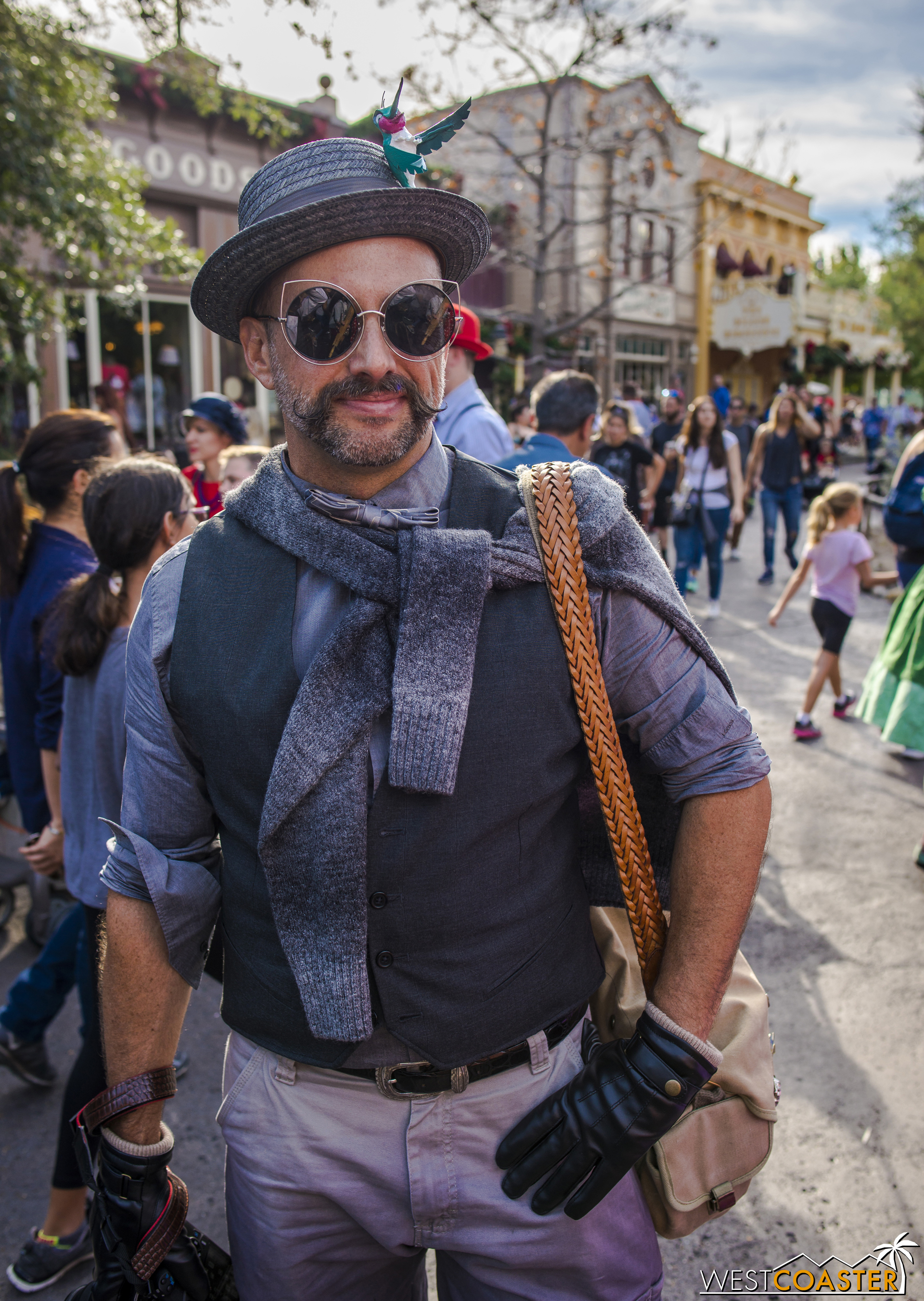  Some guests go off the beaten path. This gentleman DisneyBounded Meeko from  Pocahontas.  