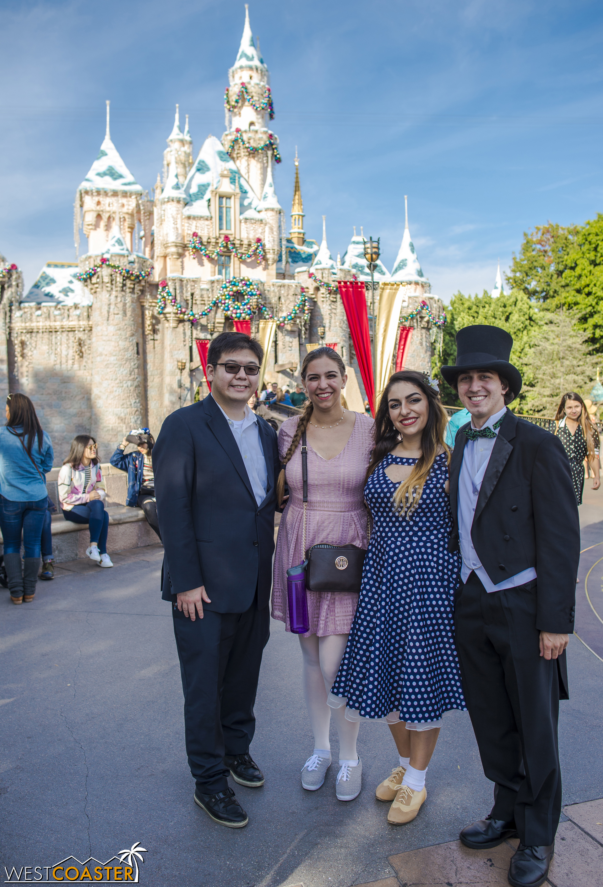  Also, Dapper Day rule: If I see you in a top hat, I must take your picture. 