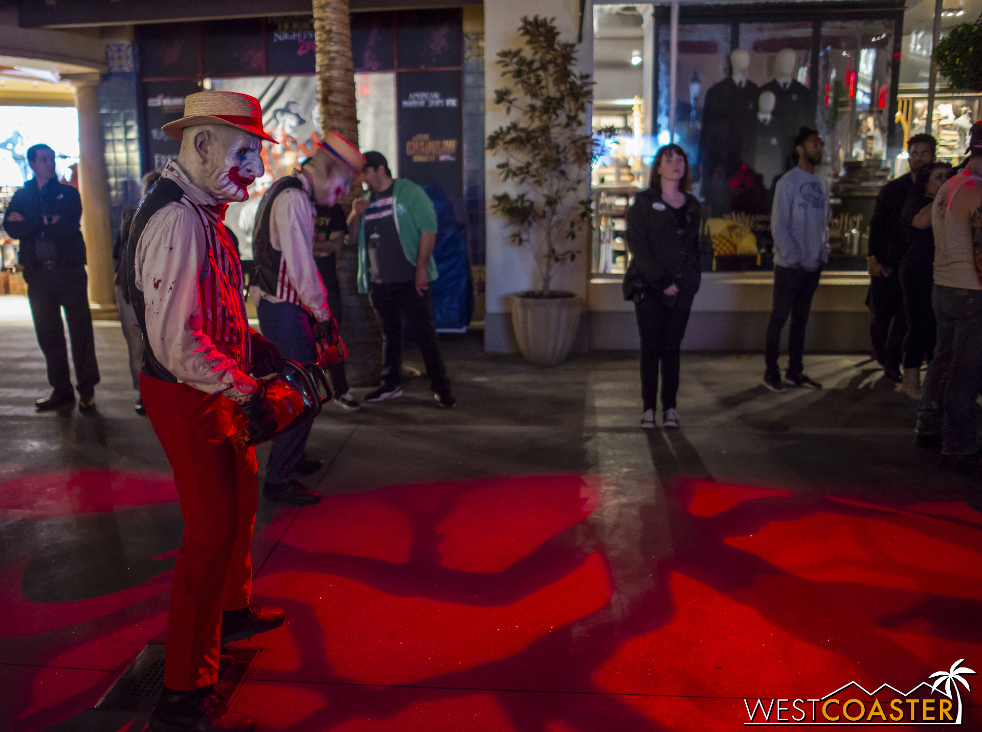  And the Chainsaw Brigade goes mad, rushing at guests and creating chaos. 