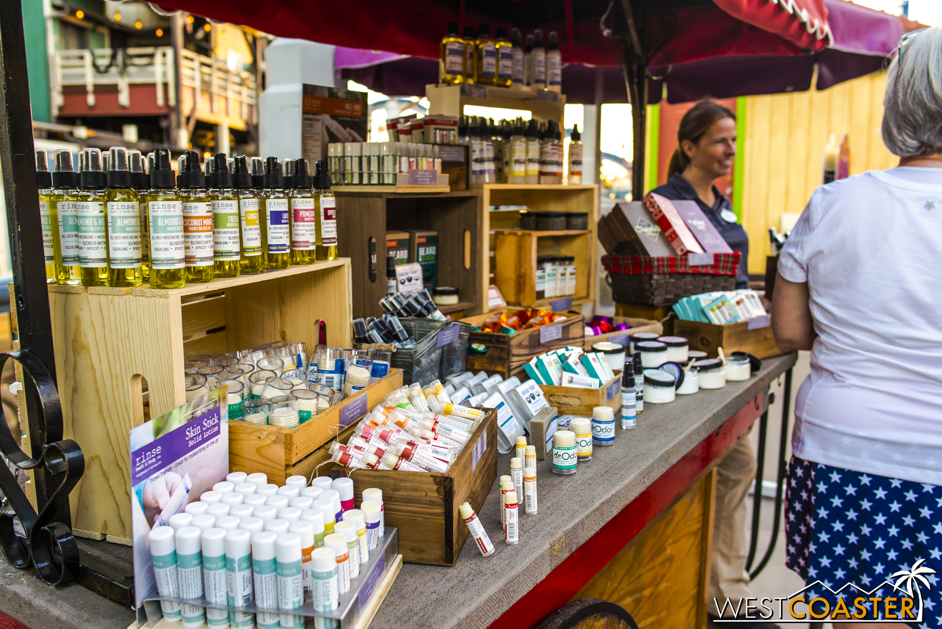  Most of the vendors are independent local store owners. 