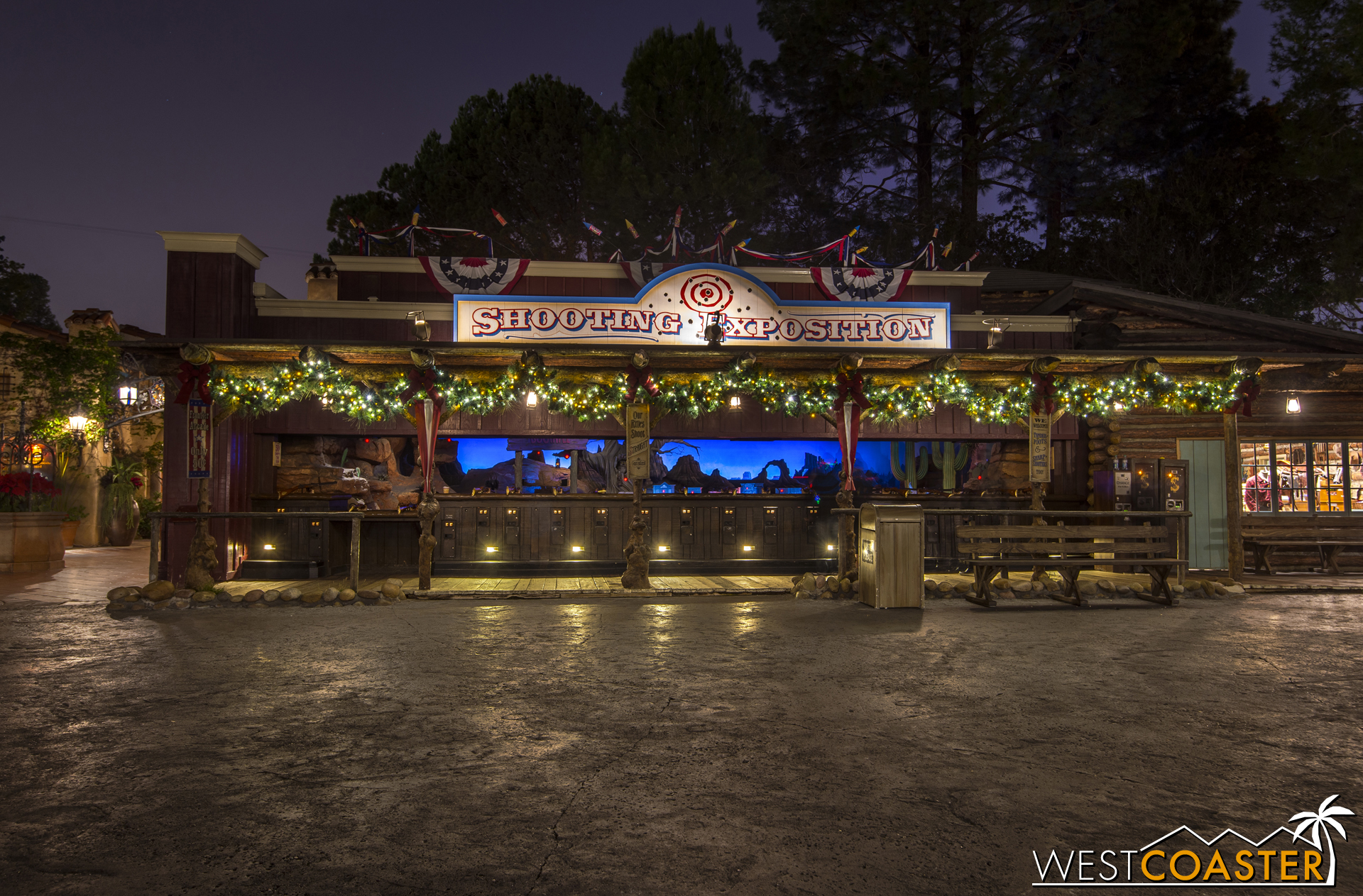 DLR-16_1121-0087(Frontierland).jpg