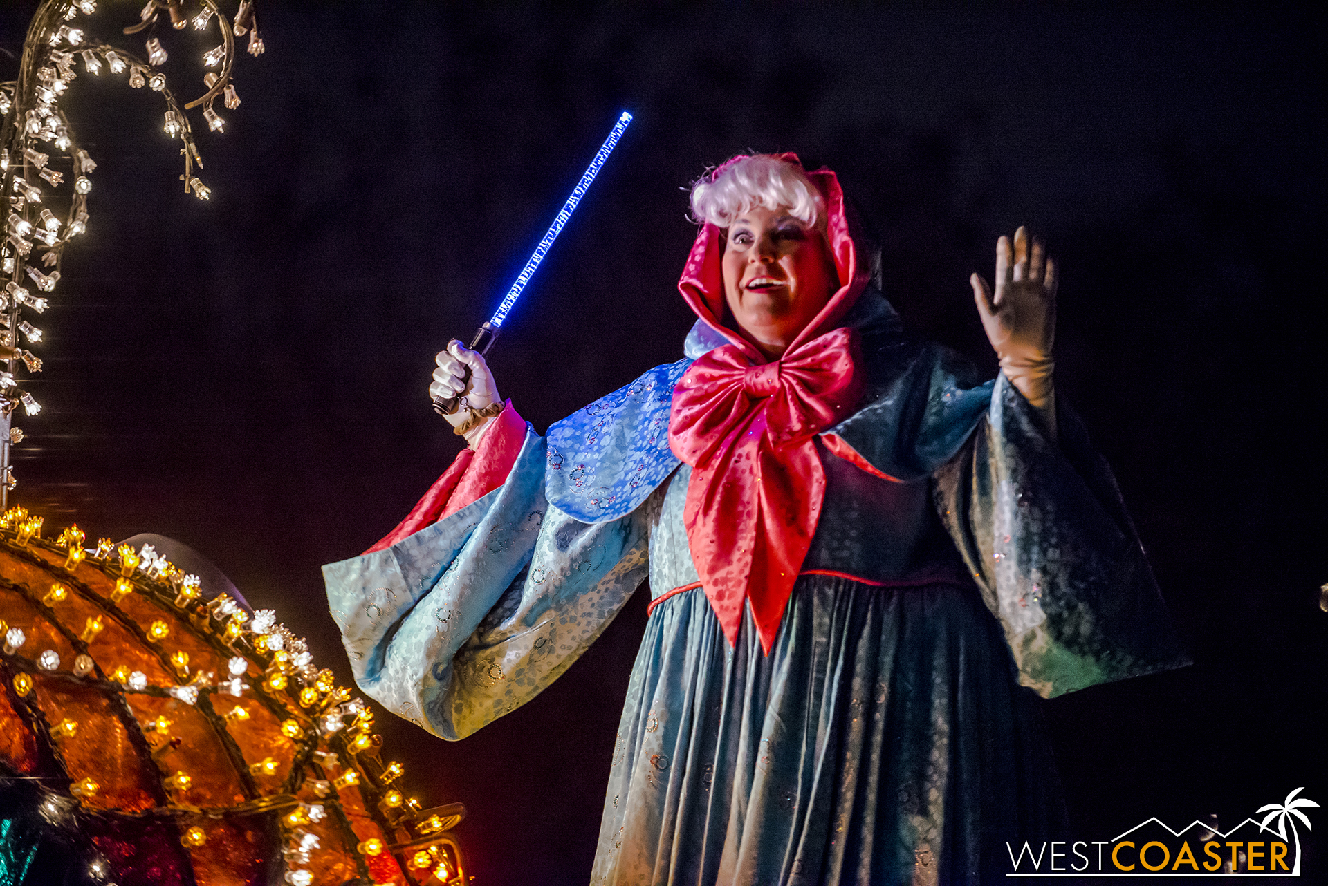 Fairy Godmother's got those "suddenly surprised" eyes...