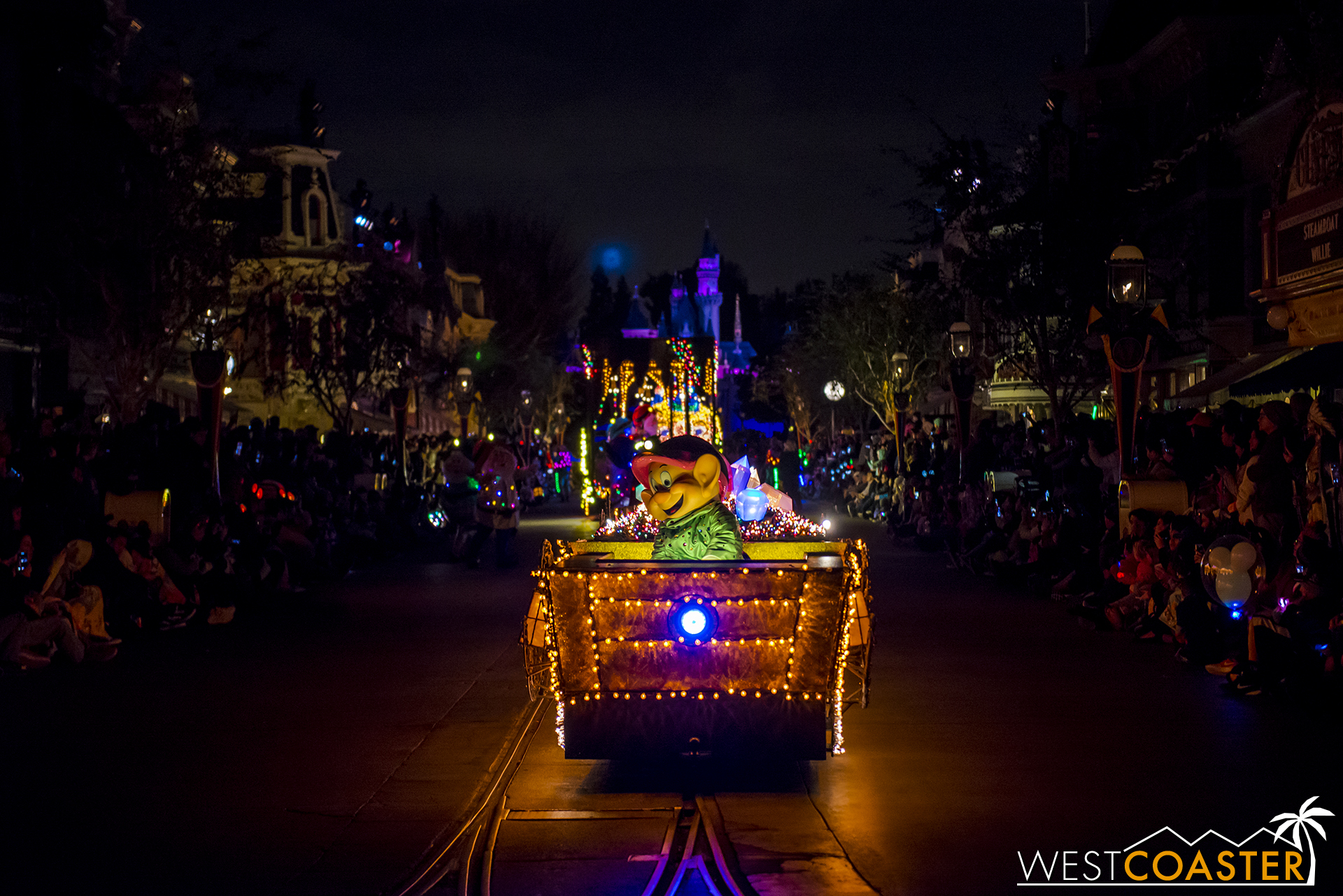 The Snow White mine cart floats are similar newer looking and pretty colorful.