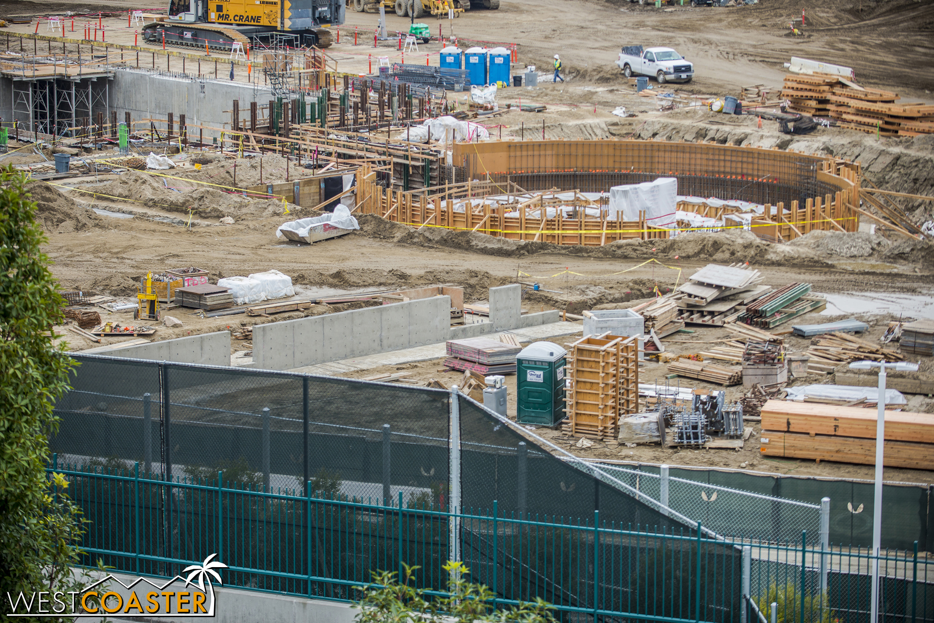  Additional concrete walls have gone up closer to Disneyland Drive. 