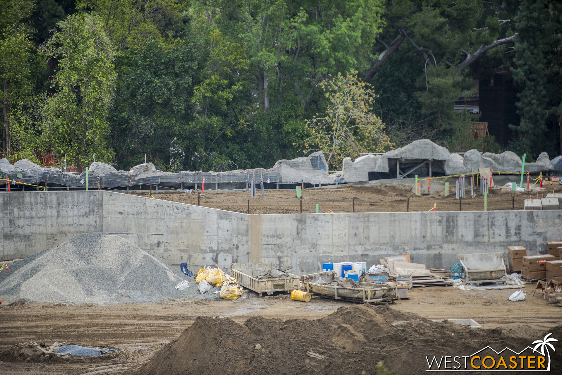  This is an interesting and artistic process using plaster over a mesh network of lath which is shaped and welded to support members attached to the main structural walls. 