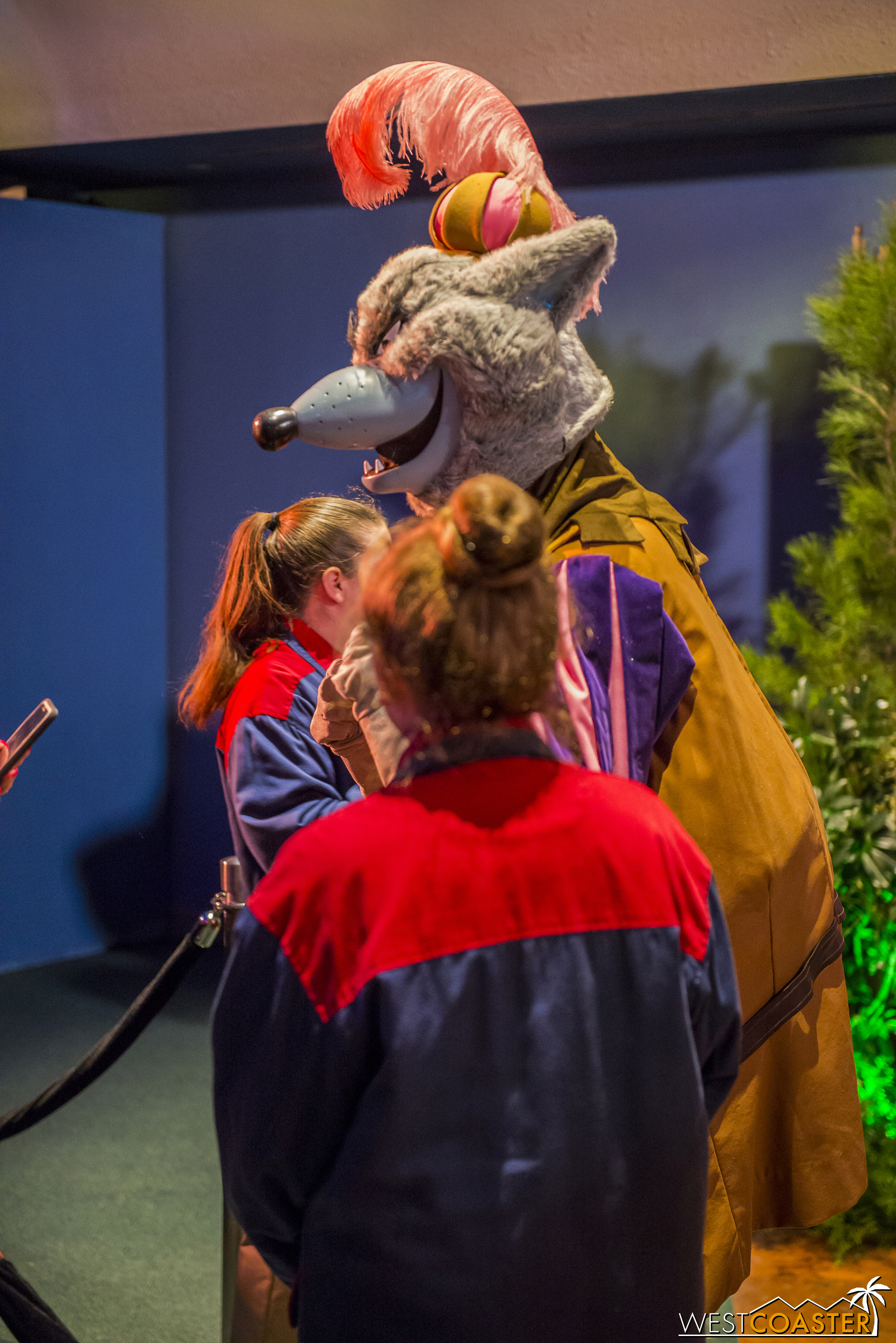  The most popular feature of this Welcome Center appeared to be the meet-and-greet with the Sheriff of Nottingham and Prince John from Disney's  Robin Hood . 