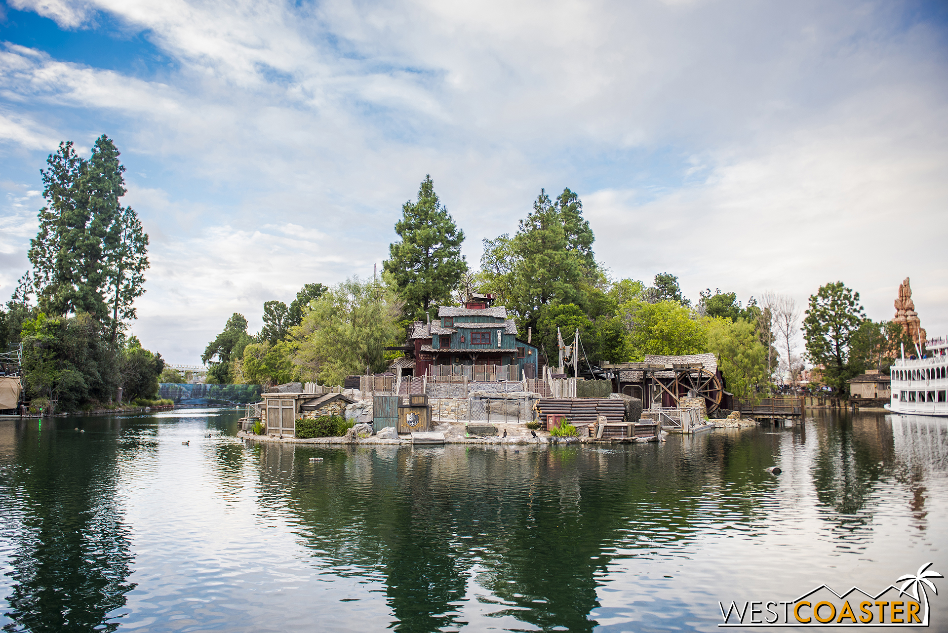  The front of Tom Sawyer's Island. 