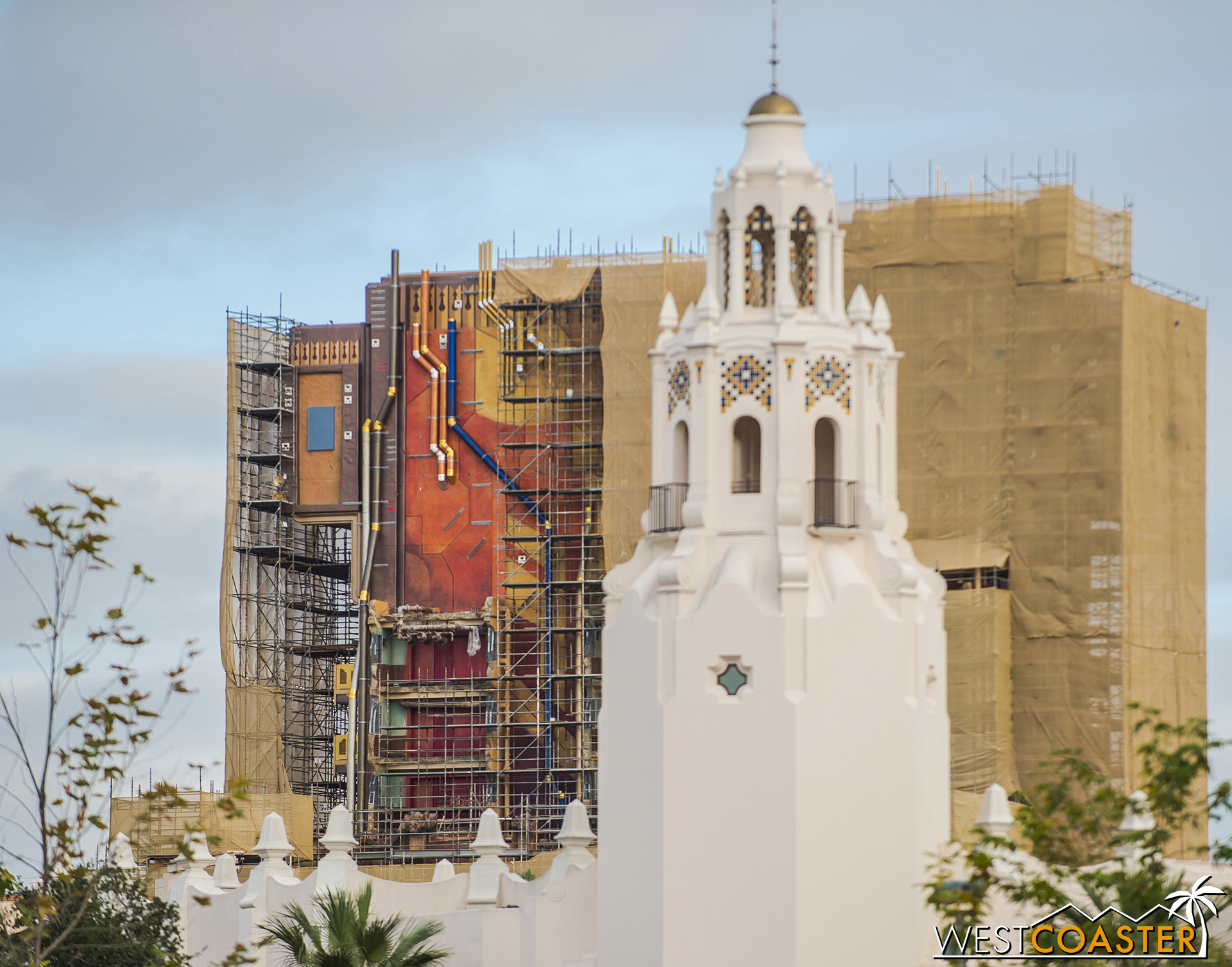  Carthay Circle Restaurant's like, "It's behind me, isn't it?" 