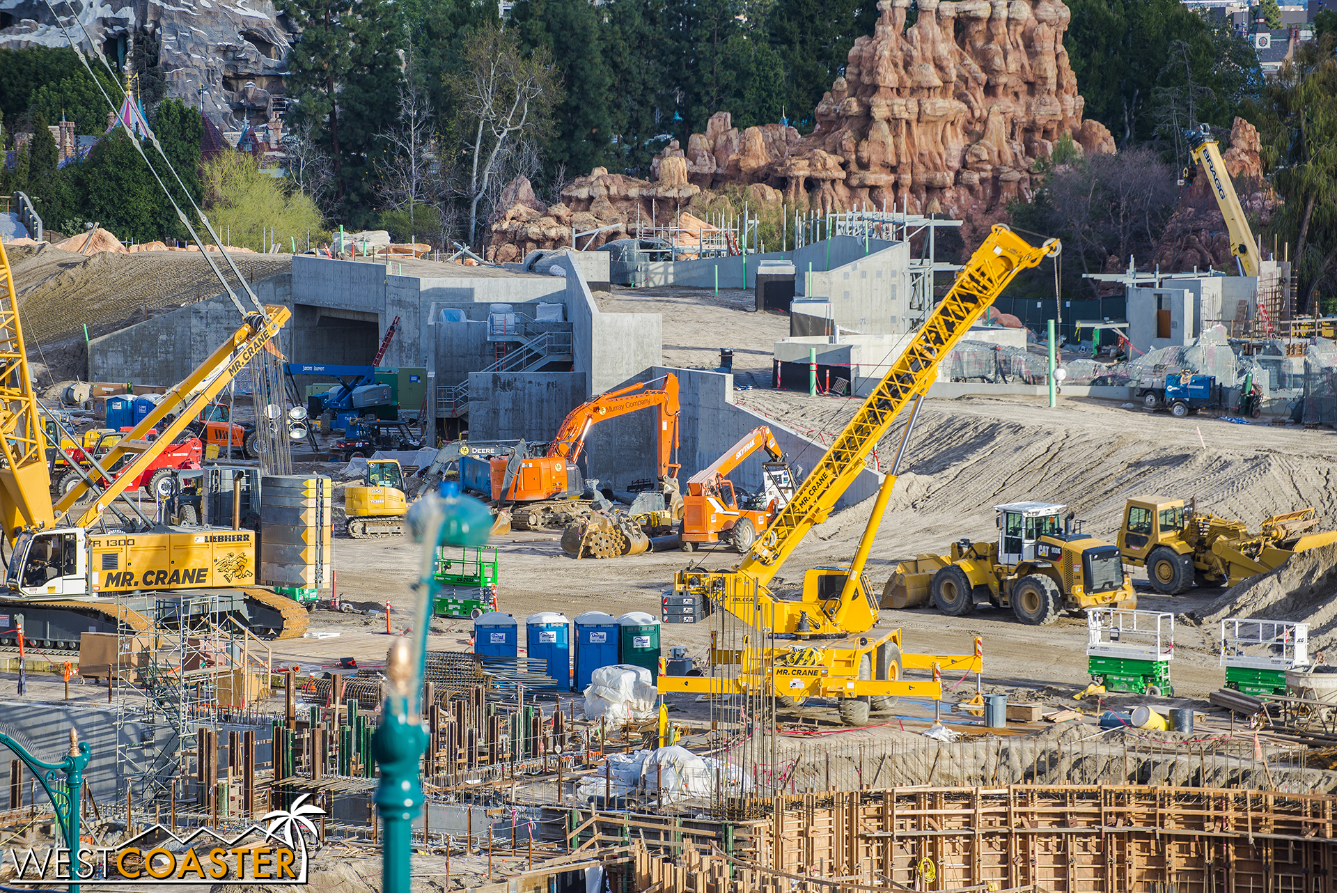 It's going to be pretty nice. And now we come upon one of the entrances into "Star Wars" Land, plus the service road that will go over the tunnel entrance to link Fantasyland backstage to this area.