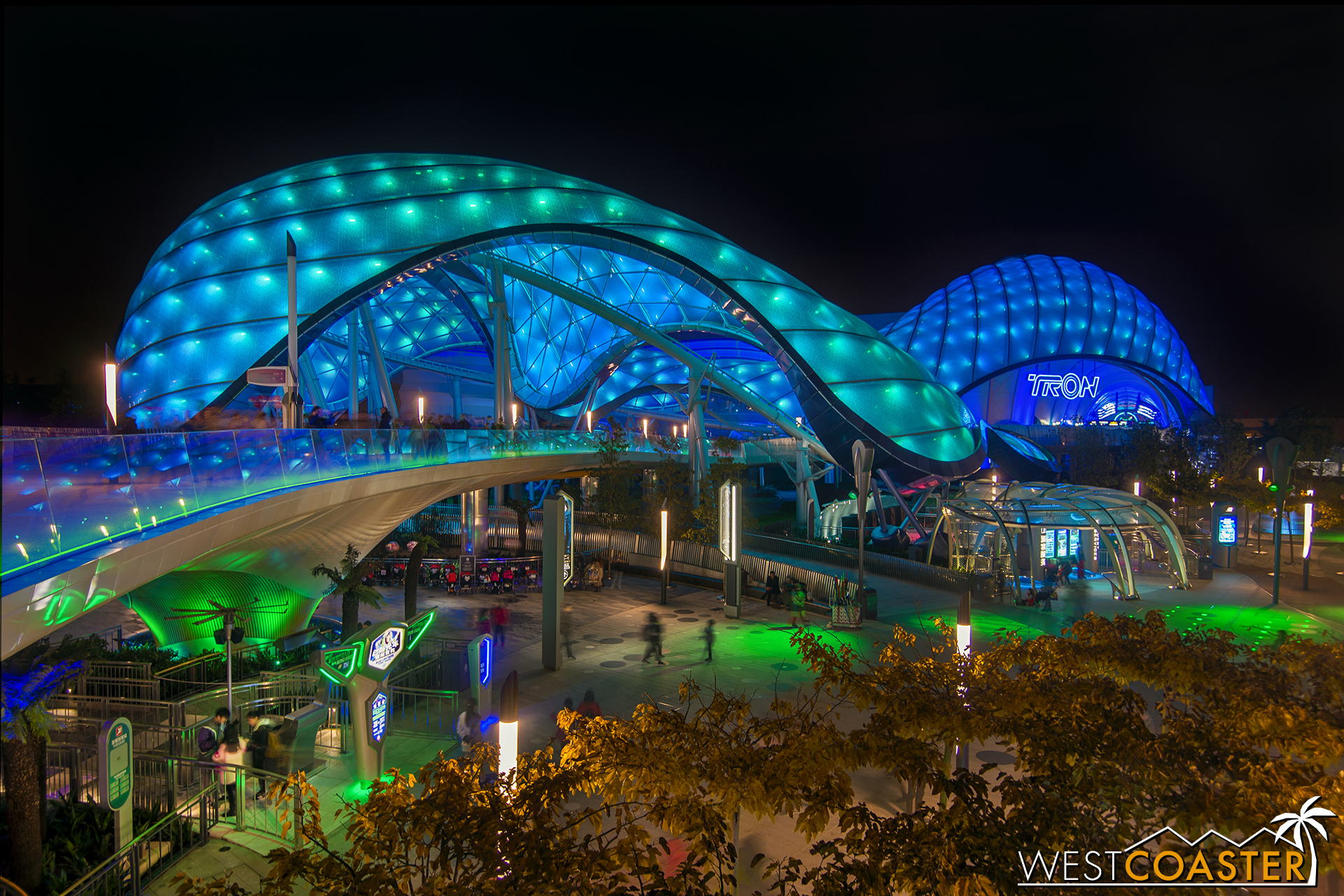 Raise your hand if you're reading this article because you're motivated to visit Shanghai Disneyland.