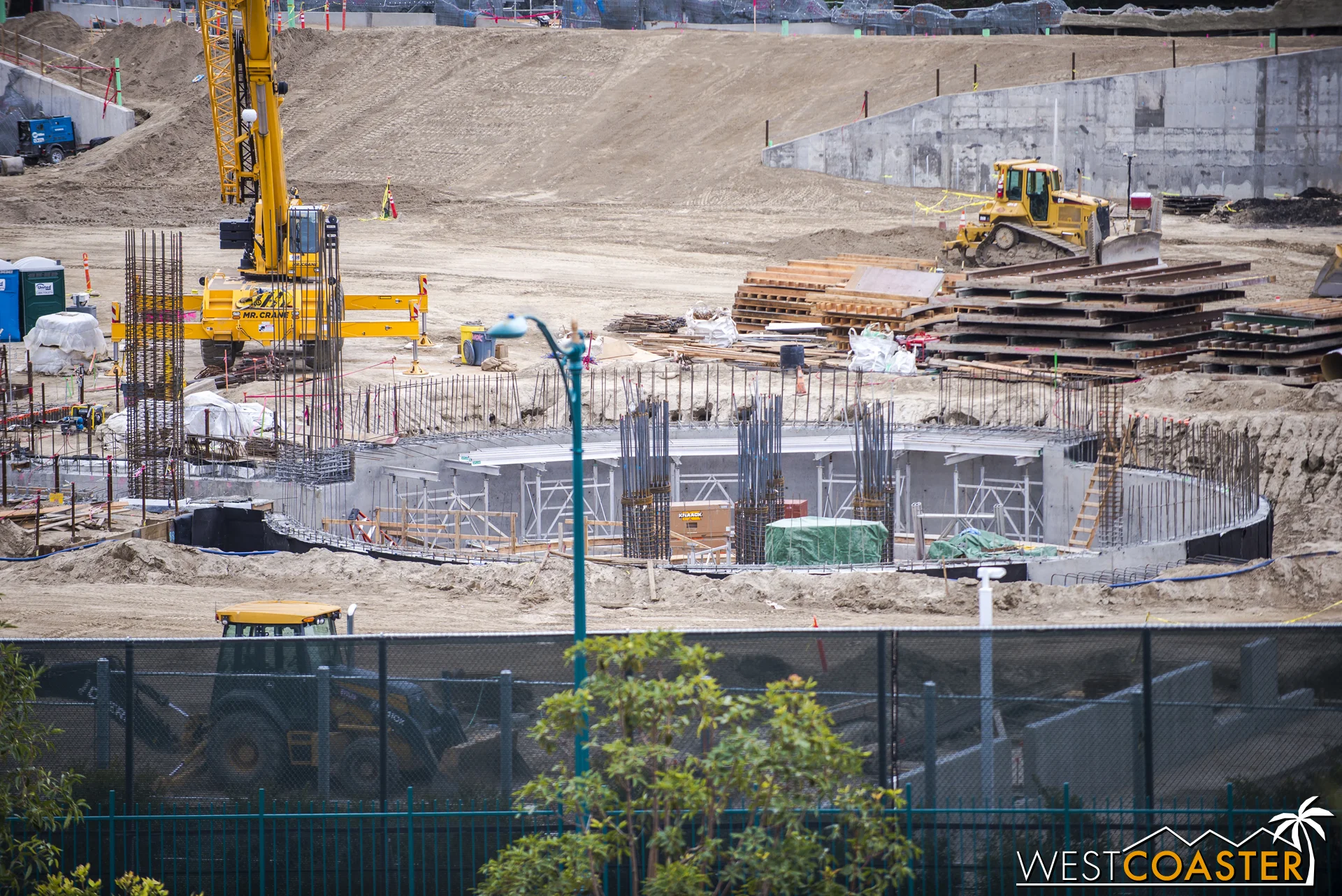 The formwork around the circular retaining wall has come off.